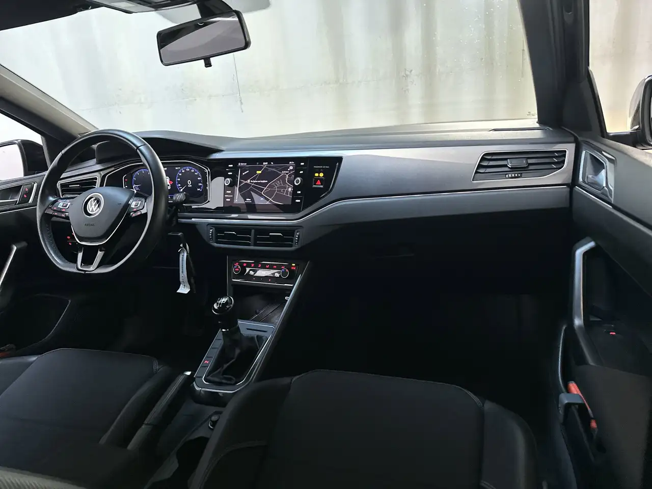 Volkswagen Polo 1.0 TSI Highline Business R R-Line Virtual Cockpit, миниатюра 2