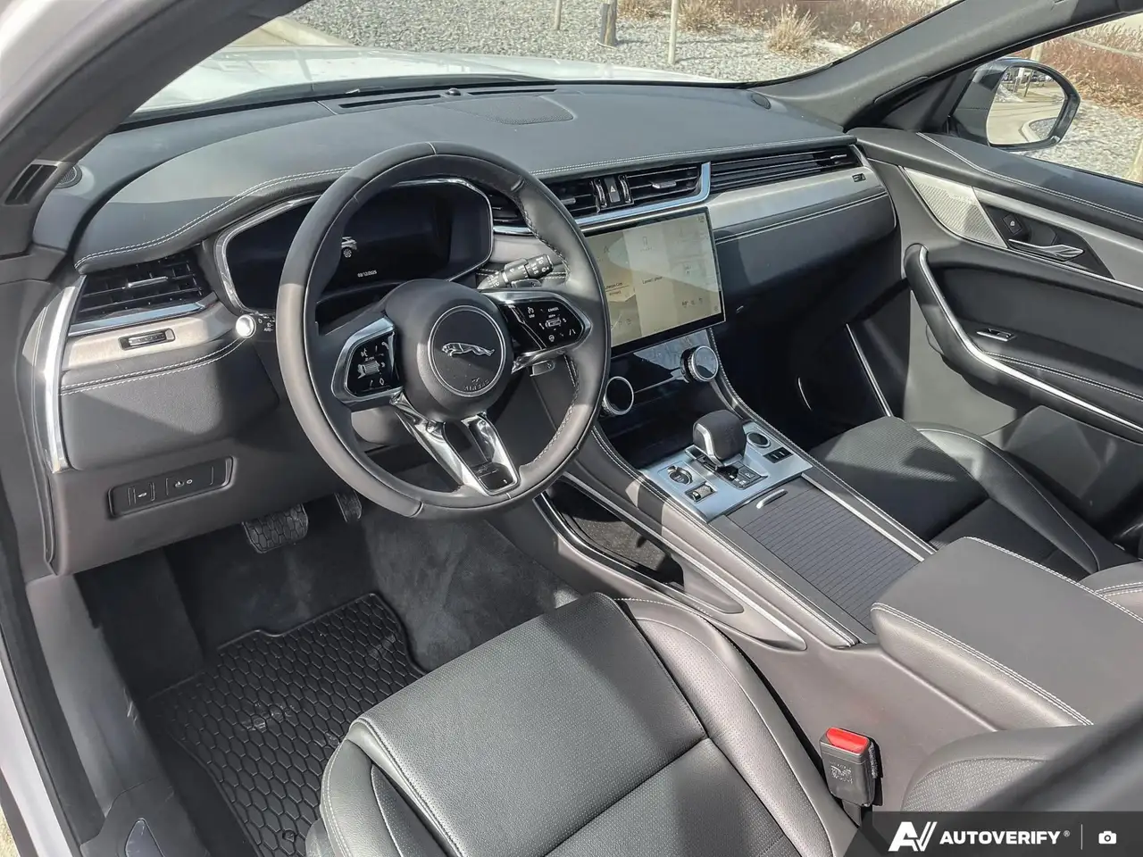 Jaguar F-Pace снимка Jaguar F-Pace