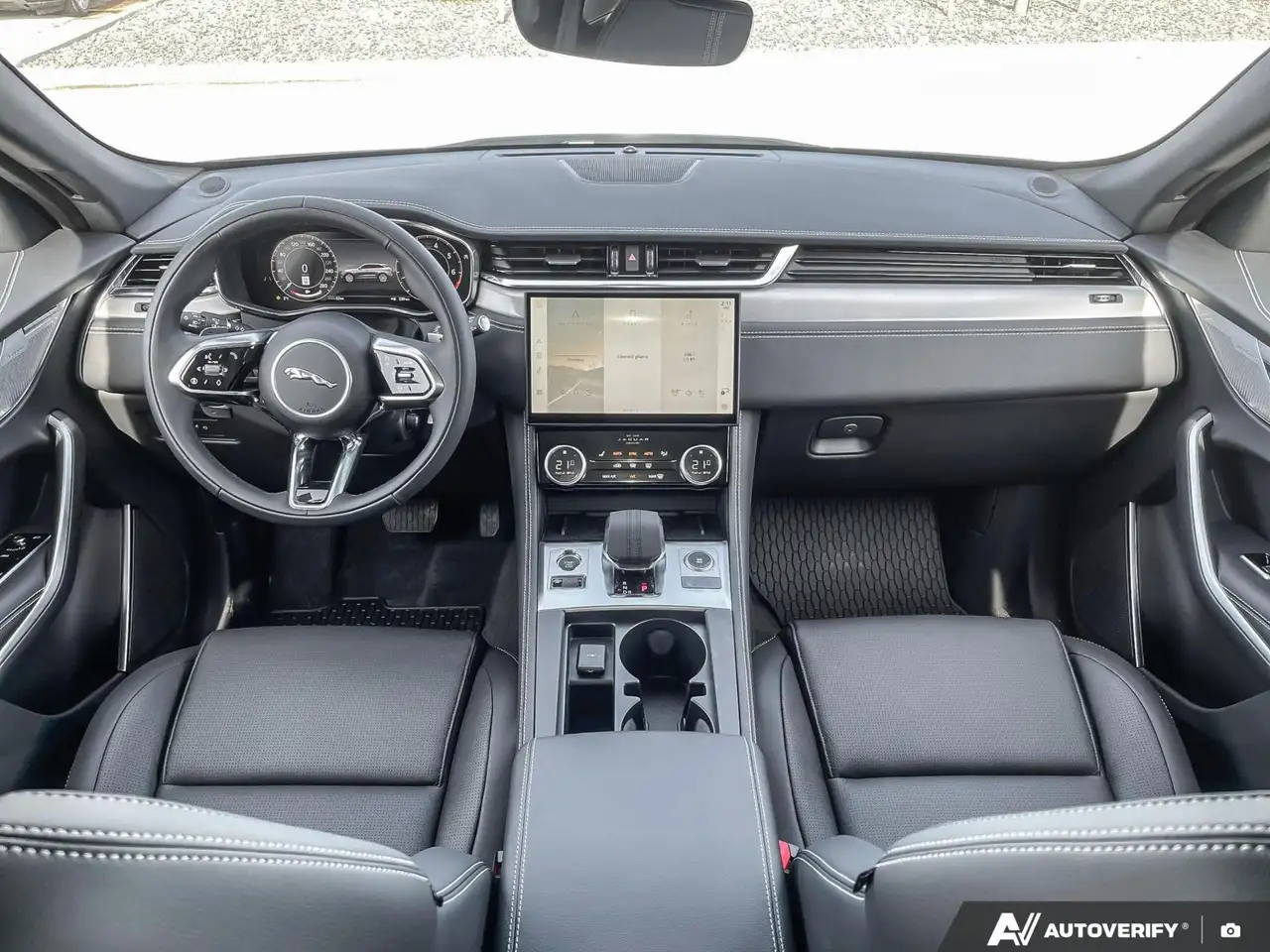 Jaguar F-Pace снимка Jaguar F-Pace