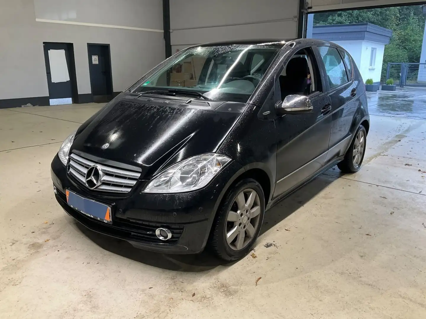 Mercedes-Benz A 200 A -Klasse A 200 Elegance Schwarz - 1