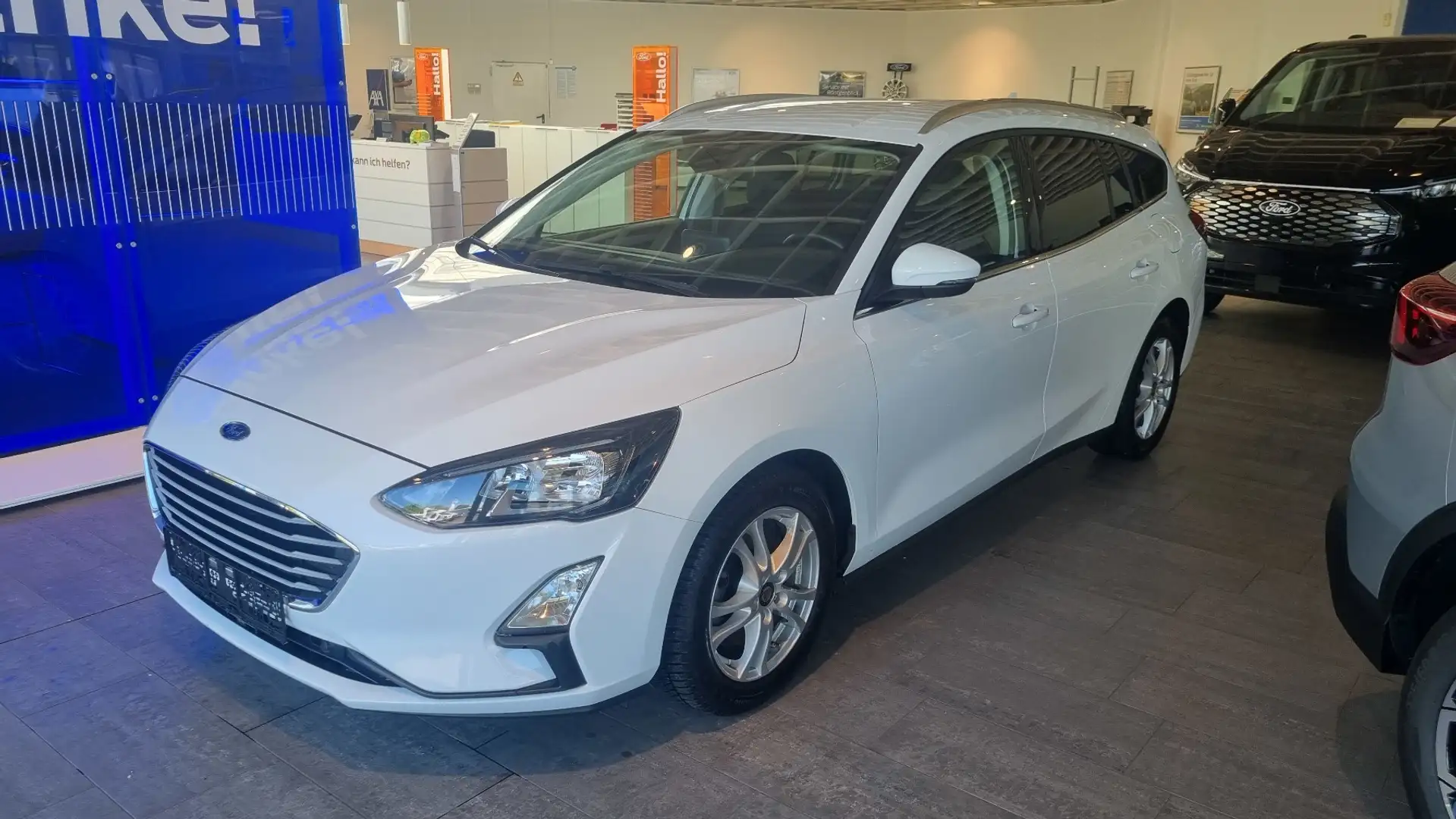 Ford Focus Cool&Connect 1,5l EcoBlue Automatik Blanc - 1