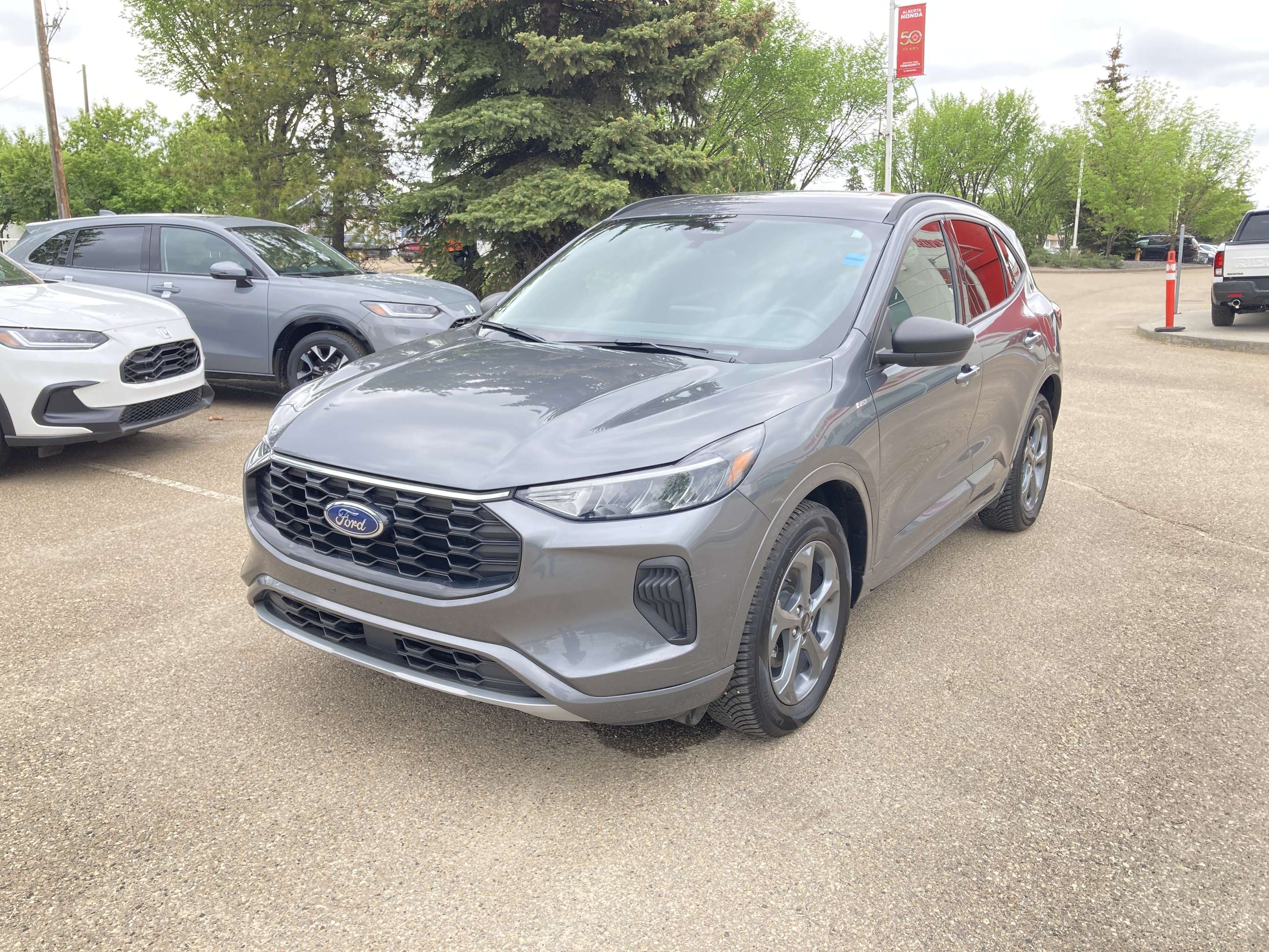 used 2023 Ford Escape car, priced at $25,900