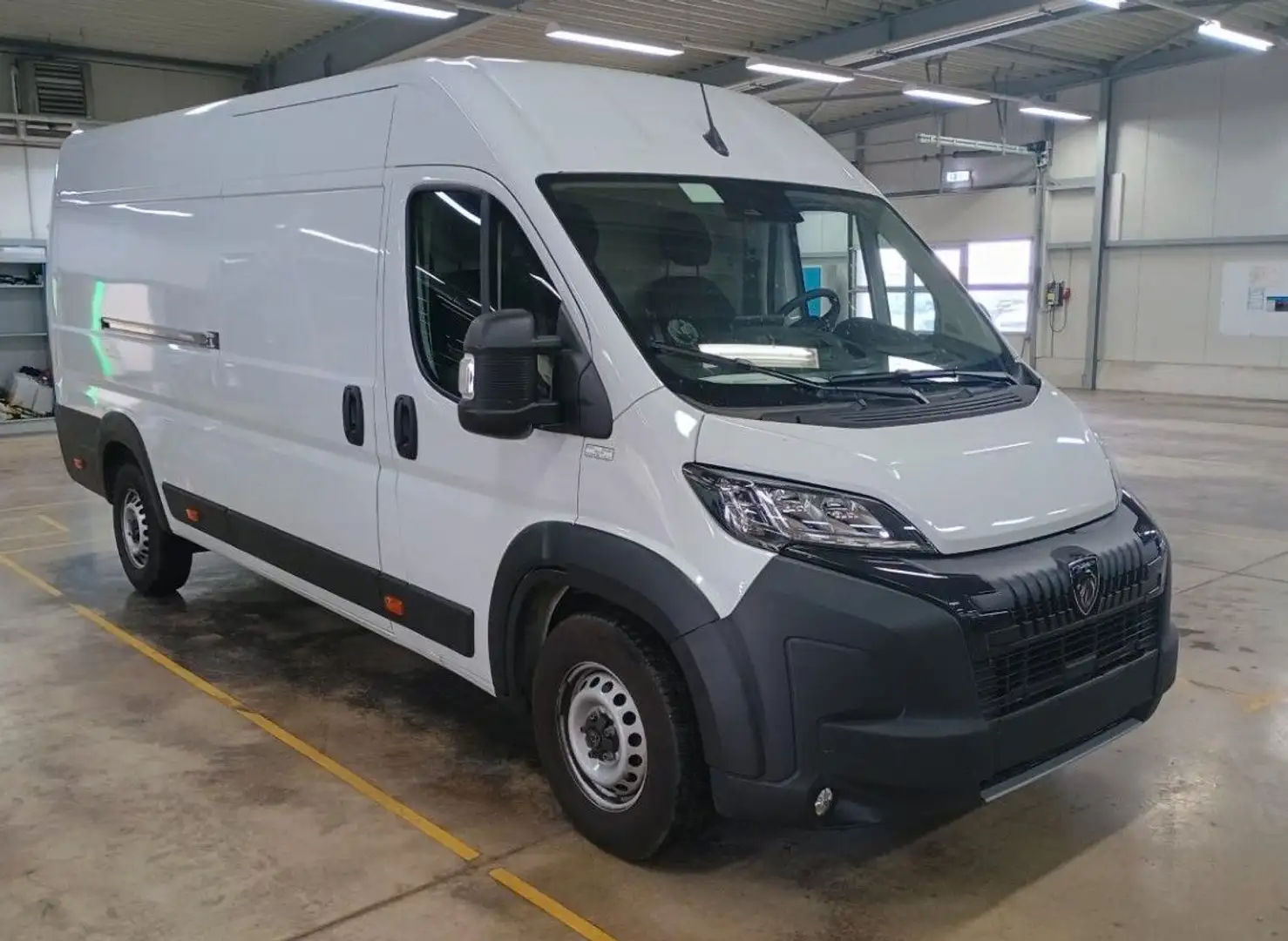 Peugeot Boxer 35 Heavy L4H2 BlueHDi 140 *NAV KAMERA UVM* Weiß - 2