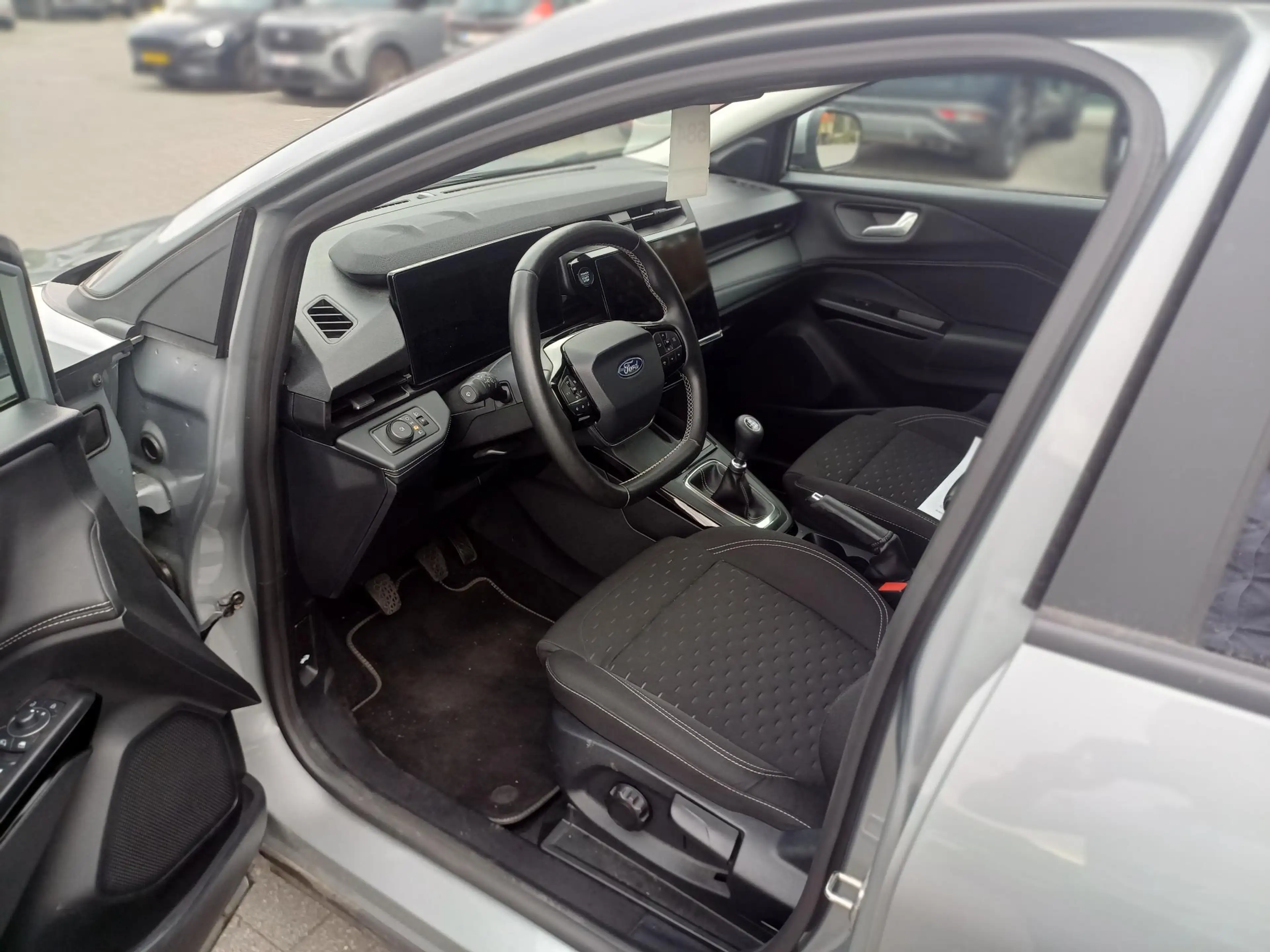 Ford Puma 1.0i Ecoboost mHEV 92kW Titanium — photo 7