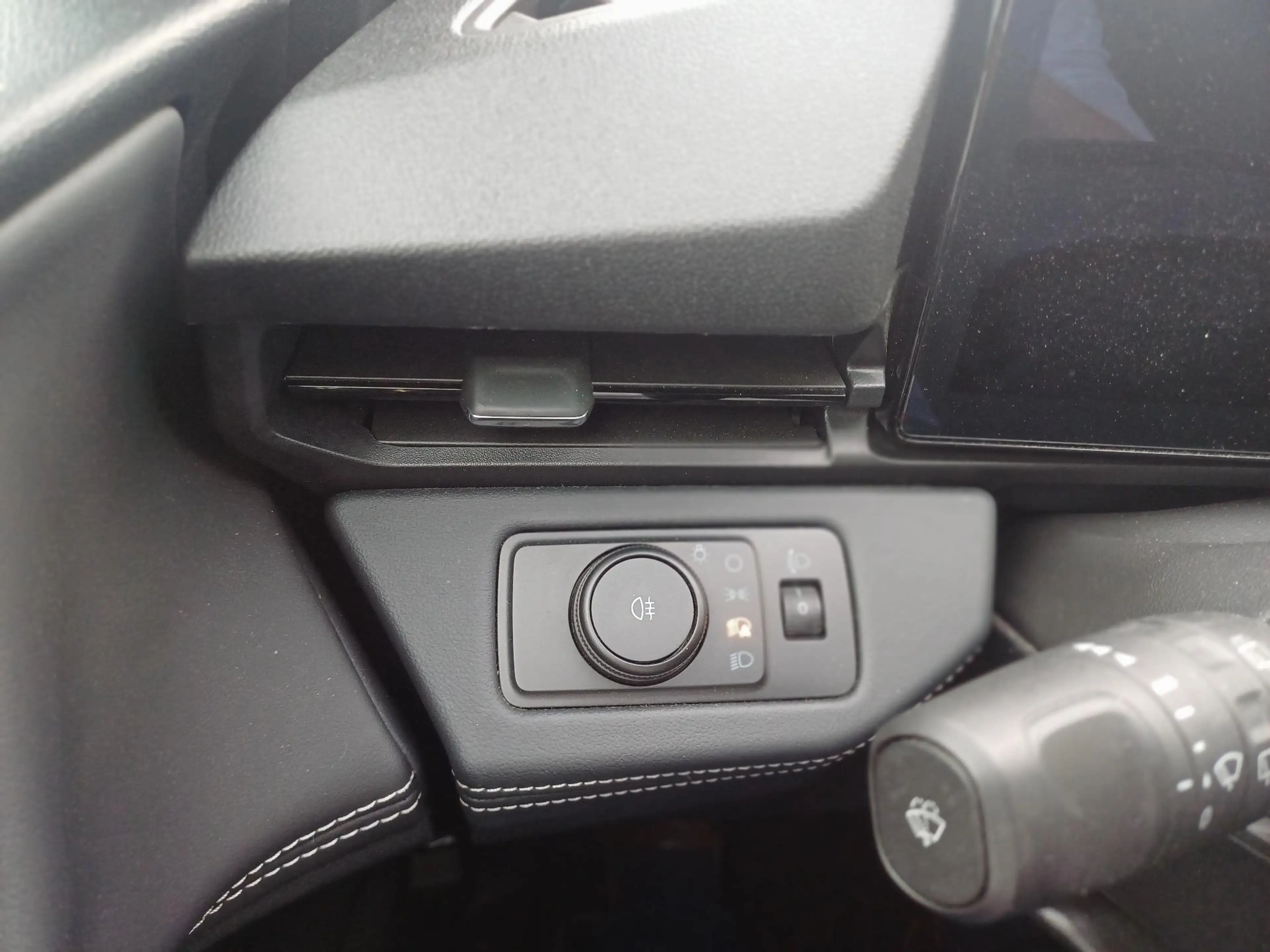 Ford Puma 1.0i Ecoboost mHEV 92kW Titanium — photo 14