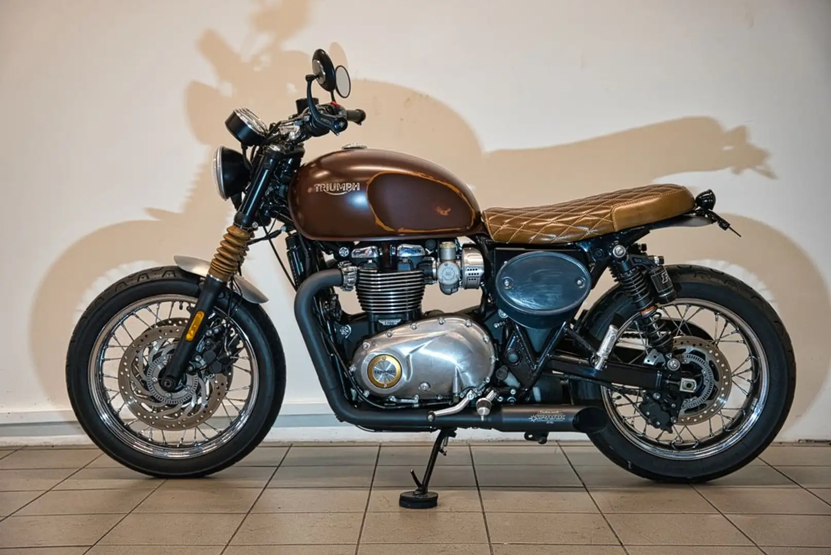 Triumph Bonneville T120 CUSTOM - 2
