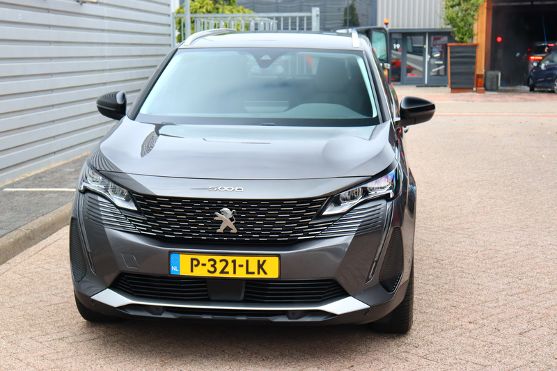 Peugeot 5008 1.2 PureTech Allure Pack Business O.a: PDC, Camera — photo 5