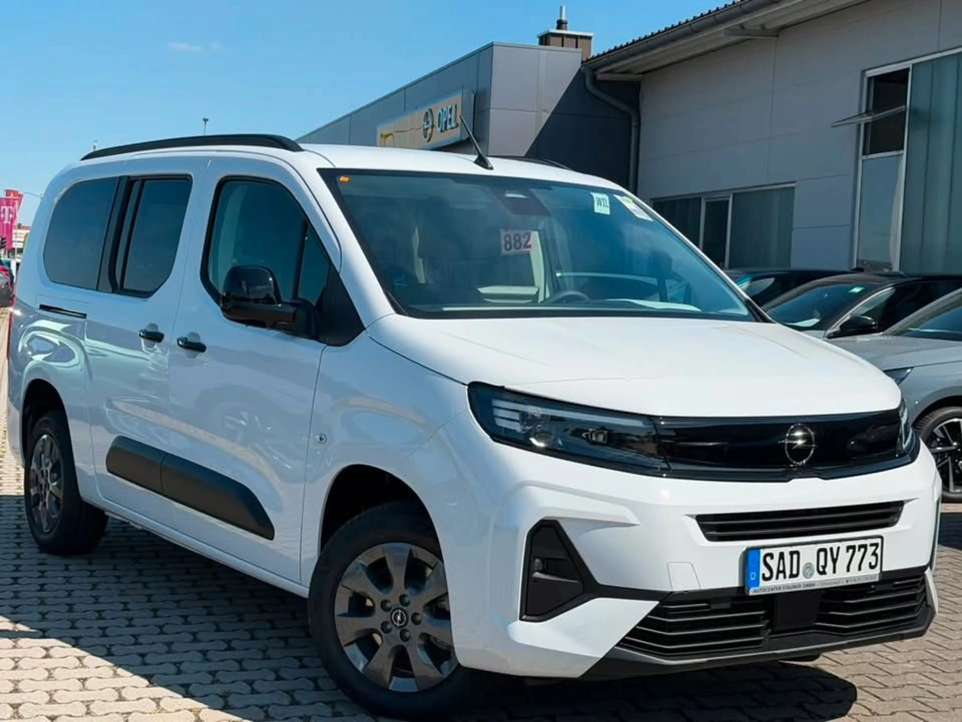Opel Combo Life Combo XL Edition 1.5 Diesel AT8 *CONNECT-PAKET* — photo 3