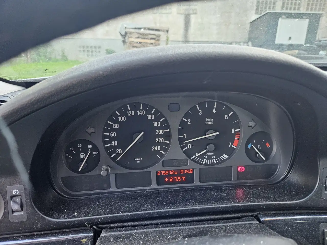 BMW 523i, foto 10