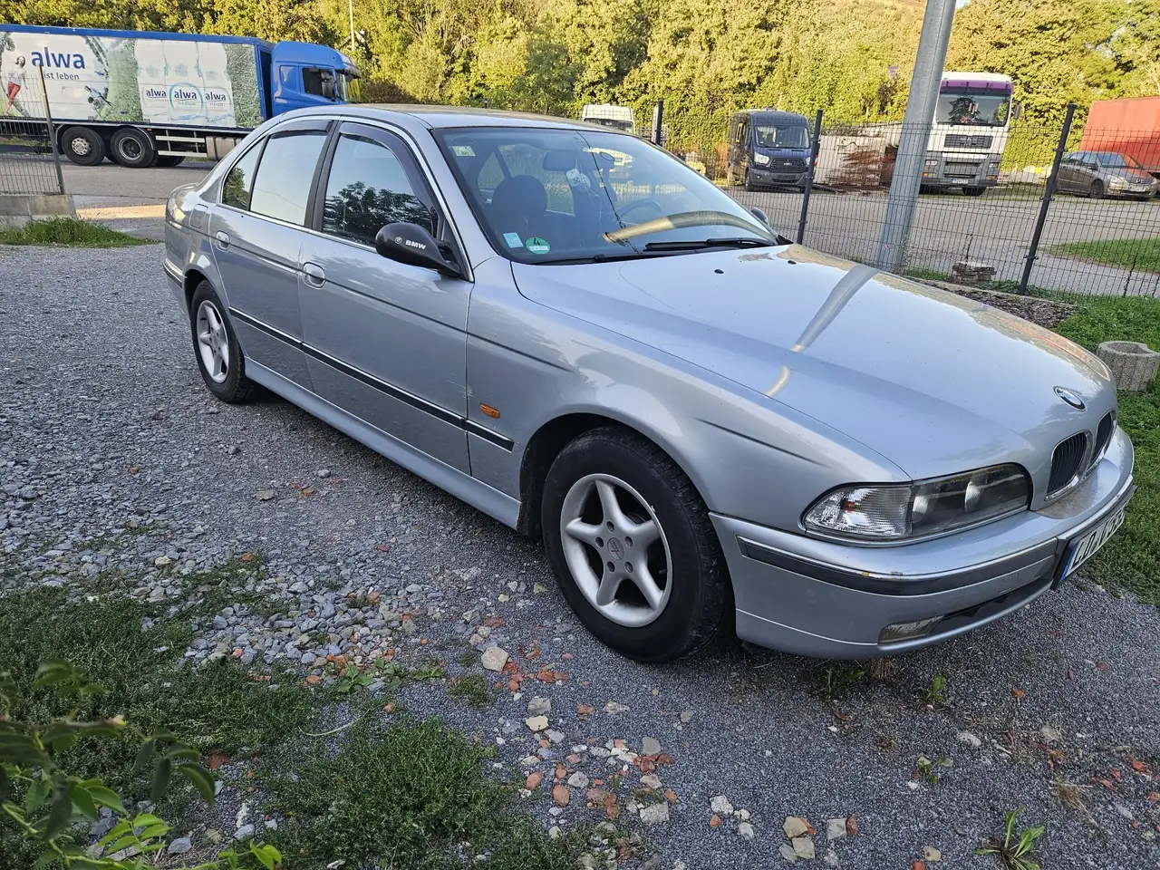 BMW 523i, foto 3