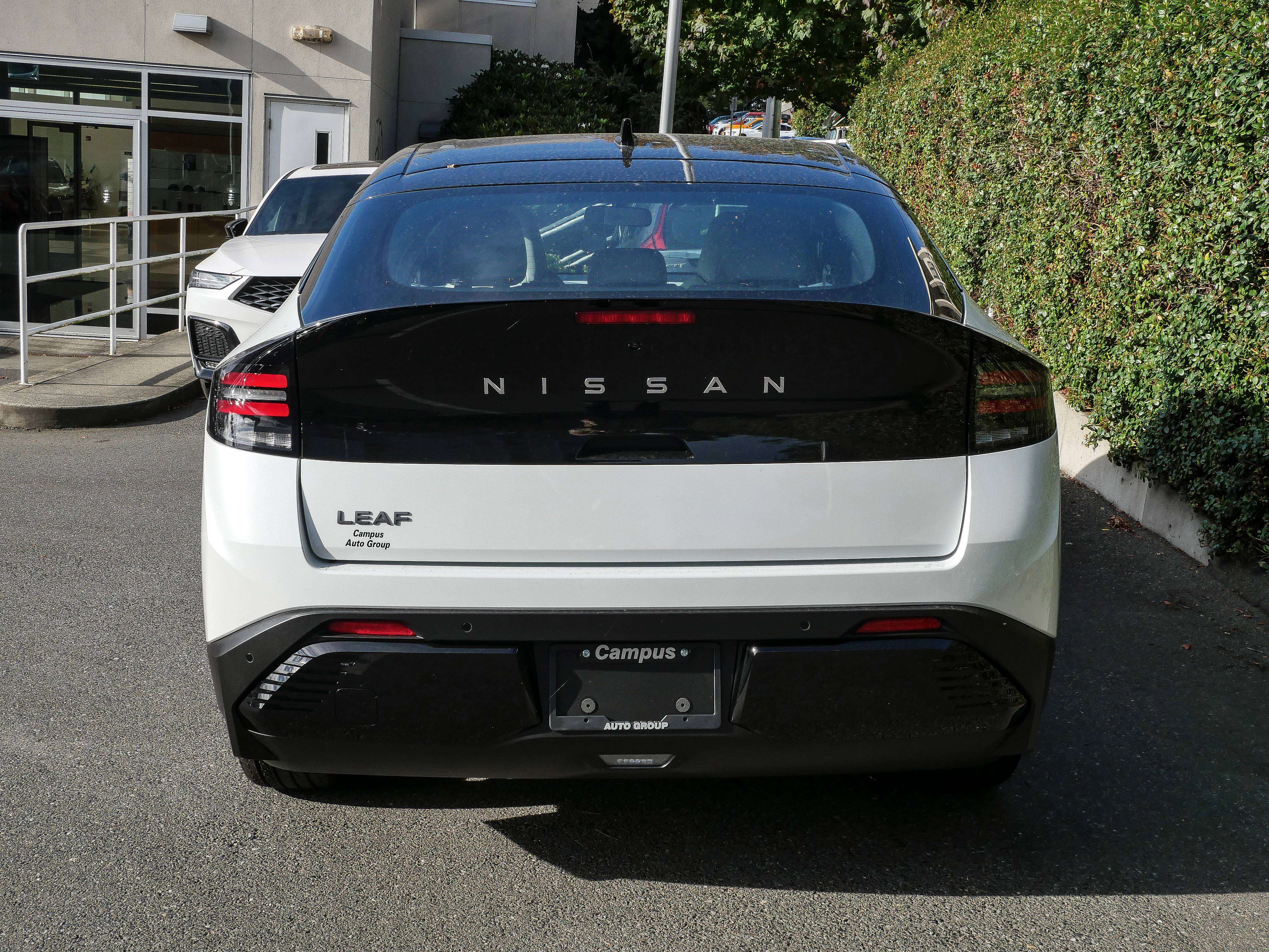2027 Nissan Leaf