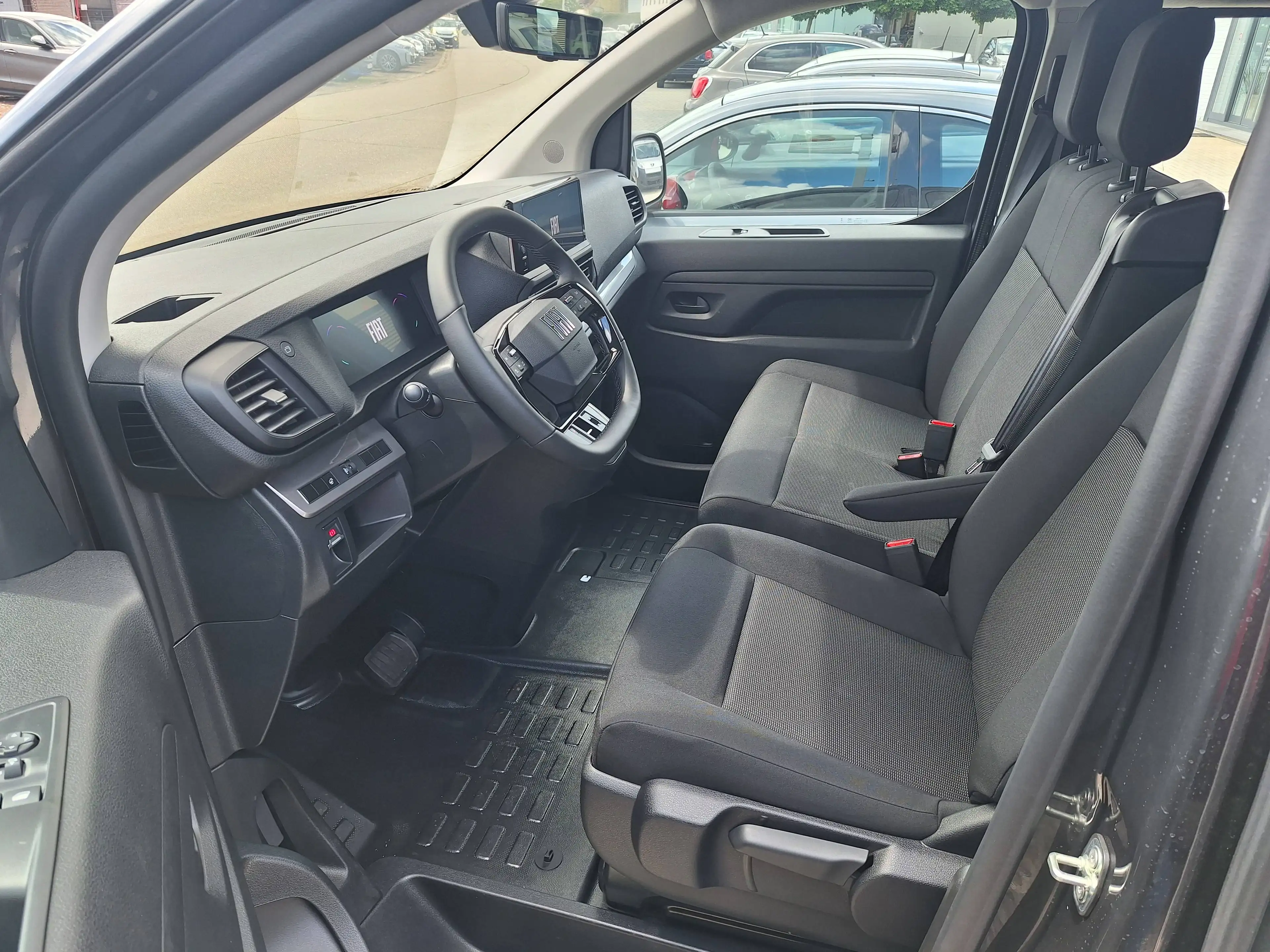 Fiat Scudo Dubbele Cabine 2.0 Multijet 180PK AUTOMAAT — photo 14