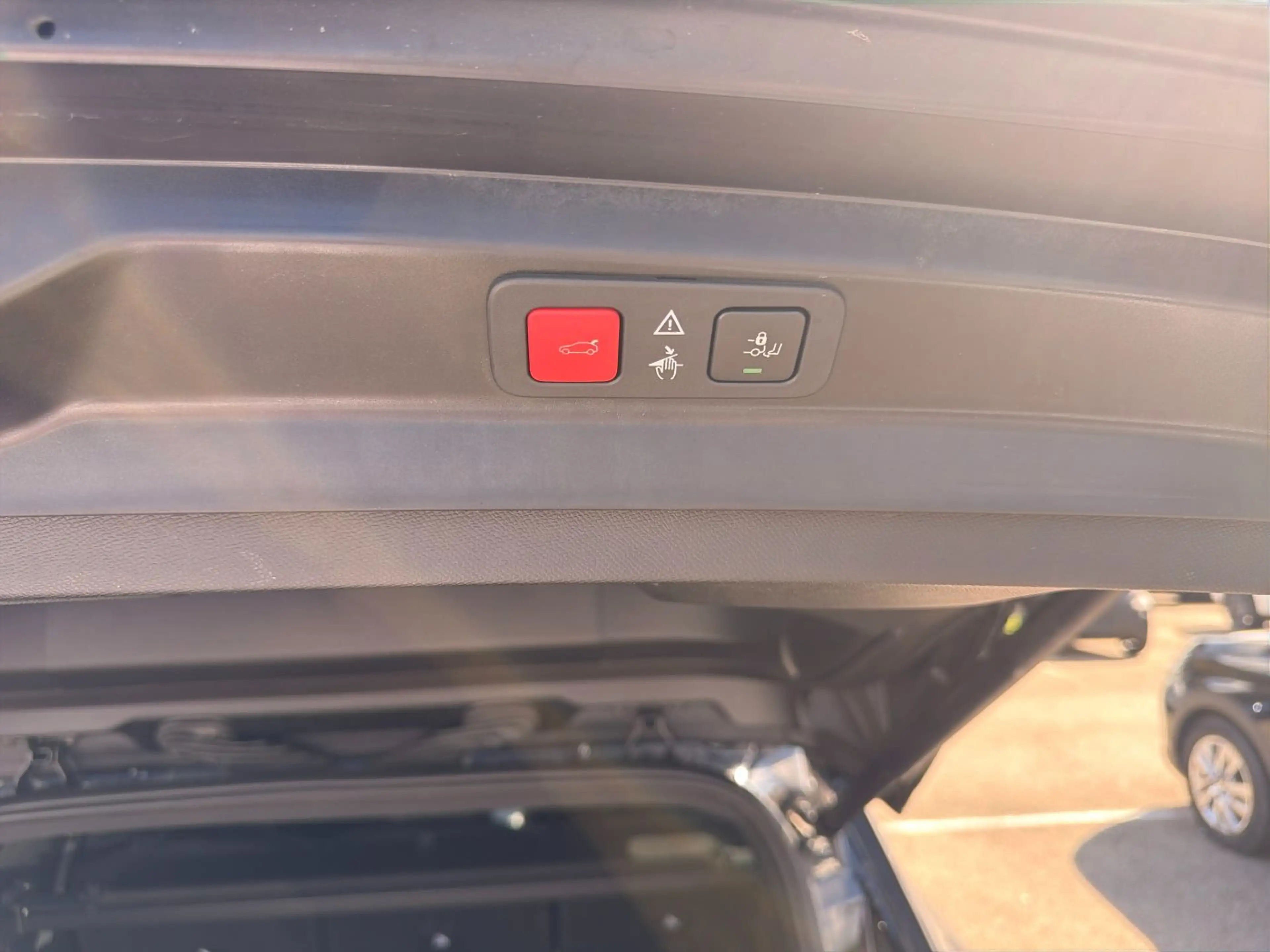 Peugeot 5008 GT 7-Sitzer ACC+LED+Navi+SHZ+Kam. — photo 13