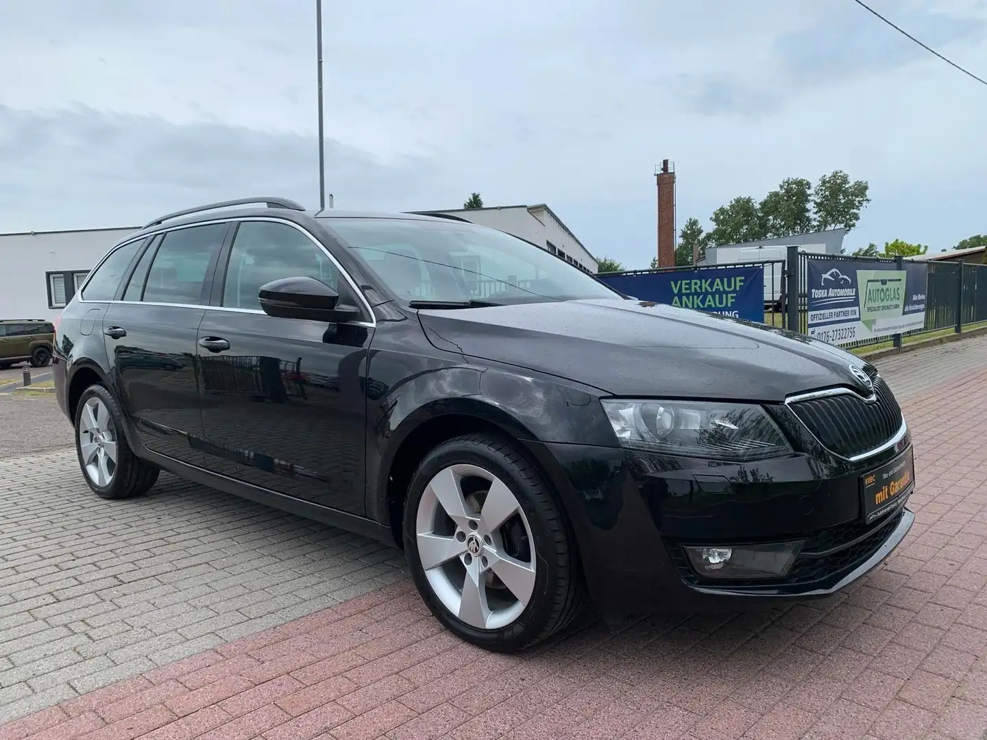 Skoda Octavia Combi 2.0 D - *TÜV/ AU NEU* Negro - 1