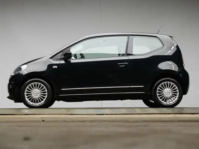 Volkswagen up! 1.0 high up! Sport (NAVI,PDC,CRUISE,AIRCO,BLUETOOT