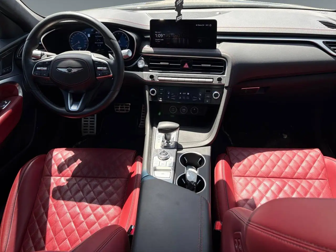 Genesis G70 снимка Genesis G70