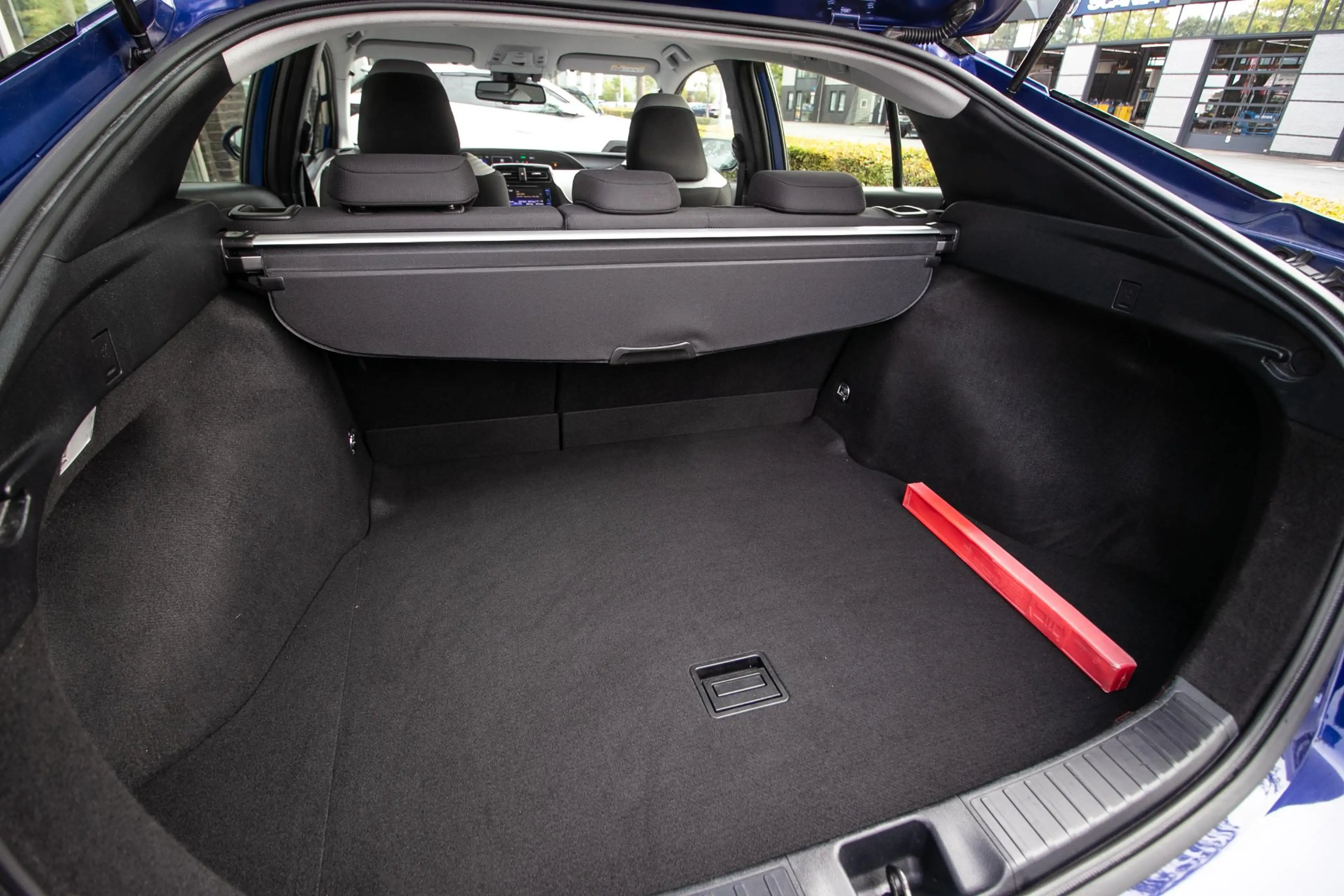 Toyota Prius 1.8 Black Edition | Adapt Cruise | Camera | Dealer — photo 8