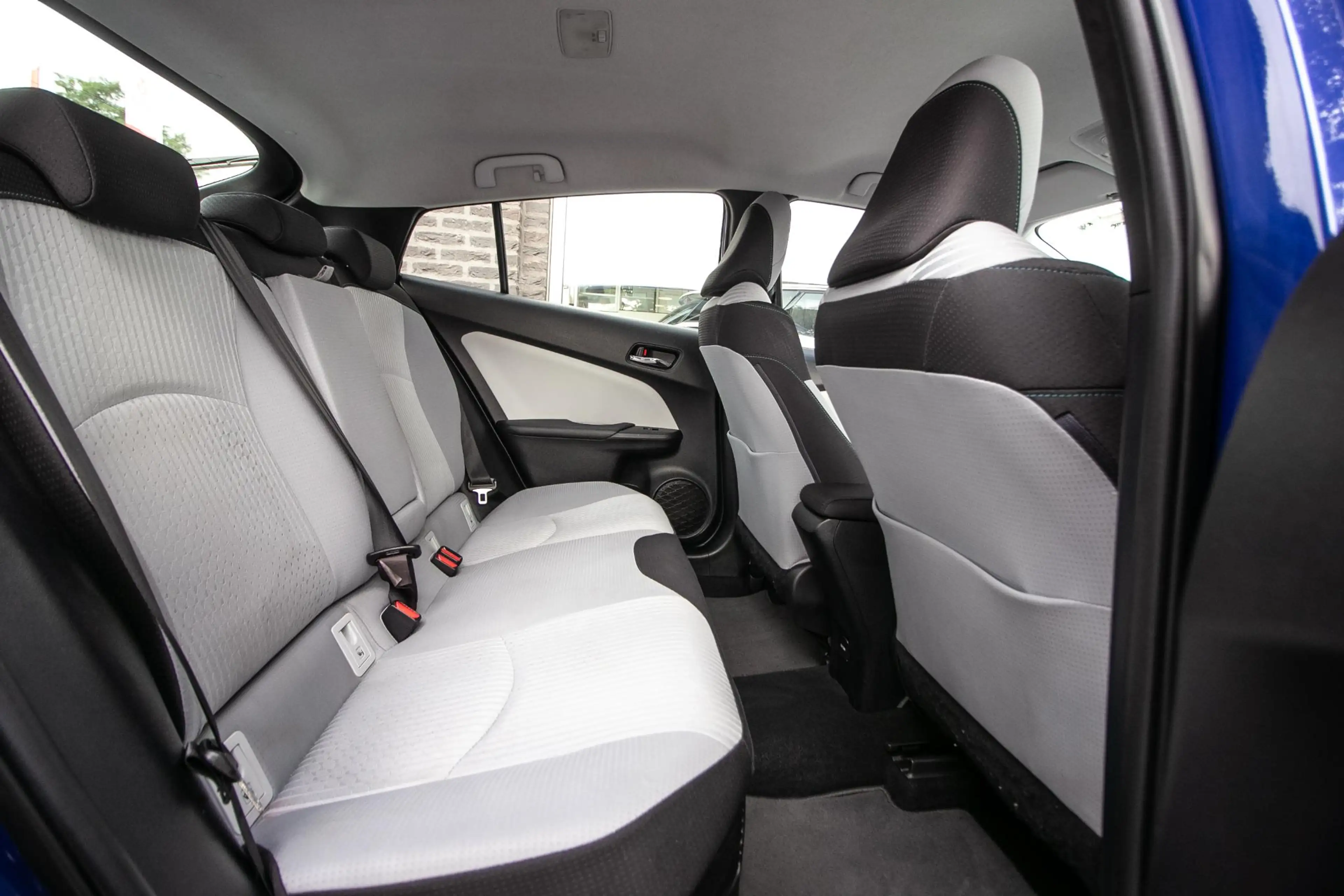 Toyota Prius 1.8 Black Edition | Adapt Cruise | Camera | Dealer — photo 7
