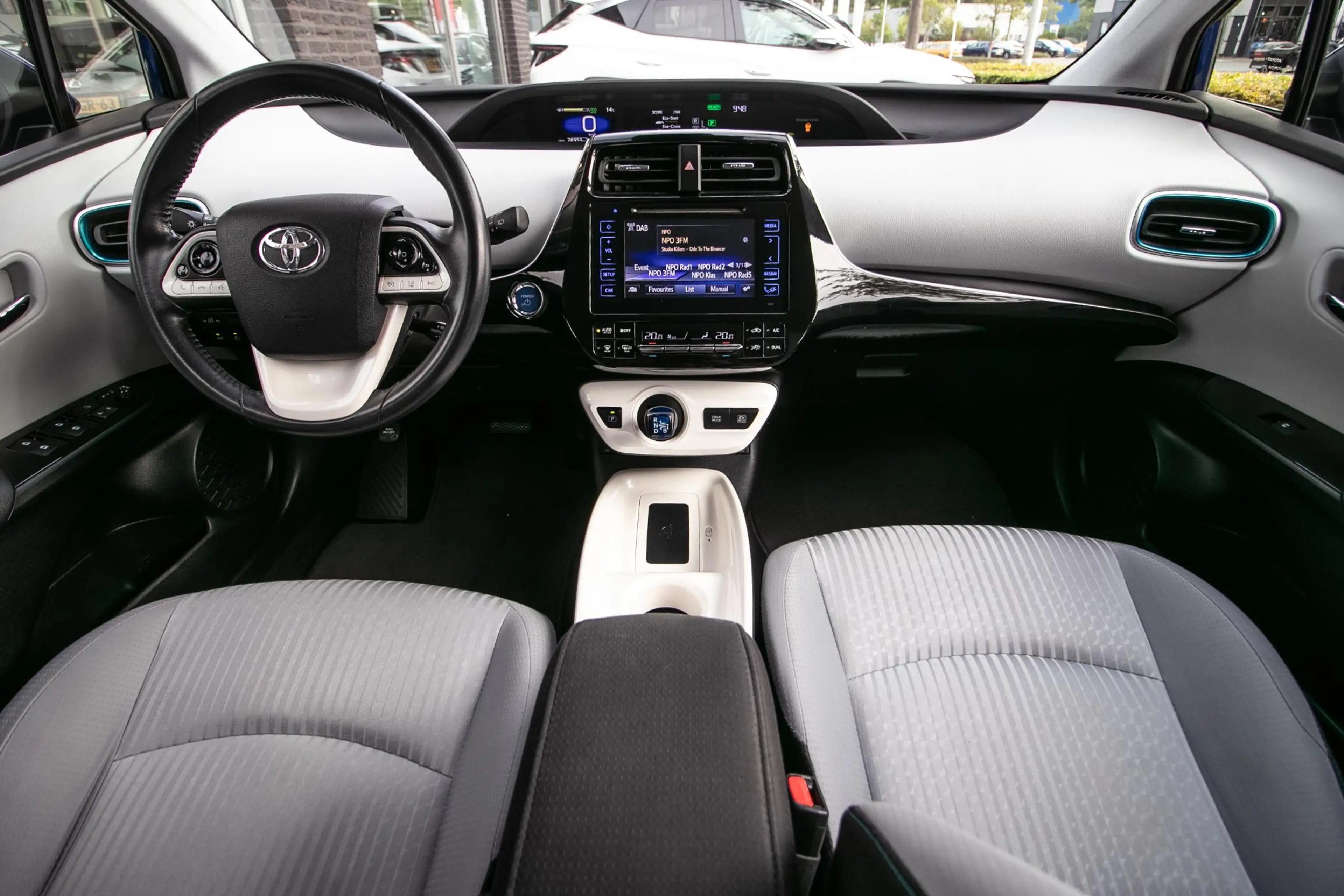 Toyota Prius 1.8 Black Edition | Adapt Cruise | Camera | Dealer — photo 14