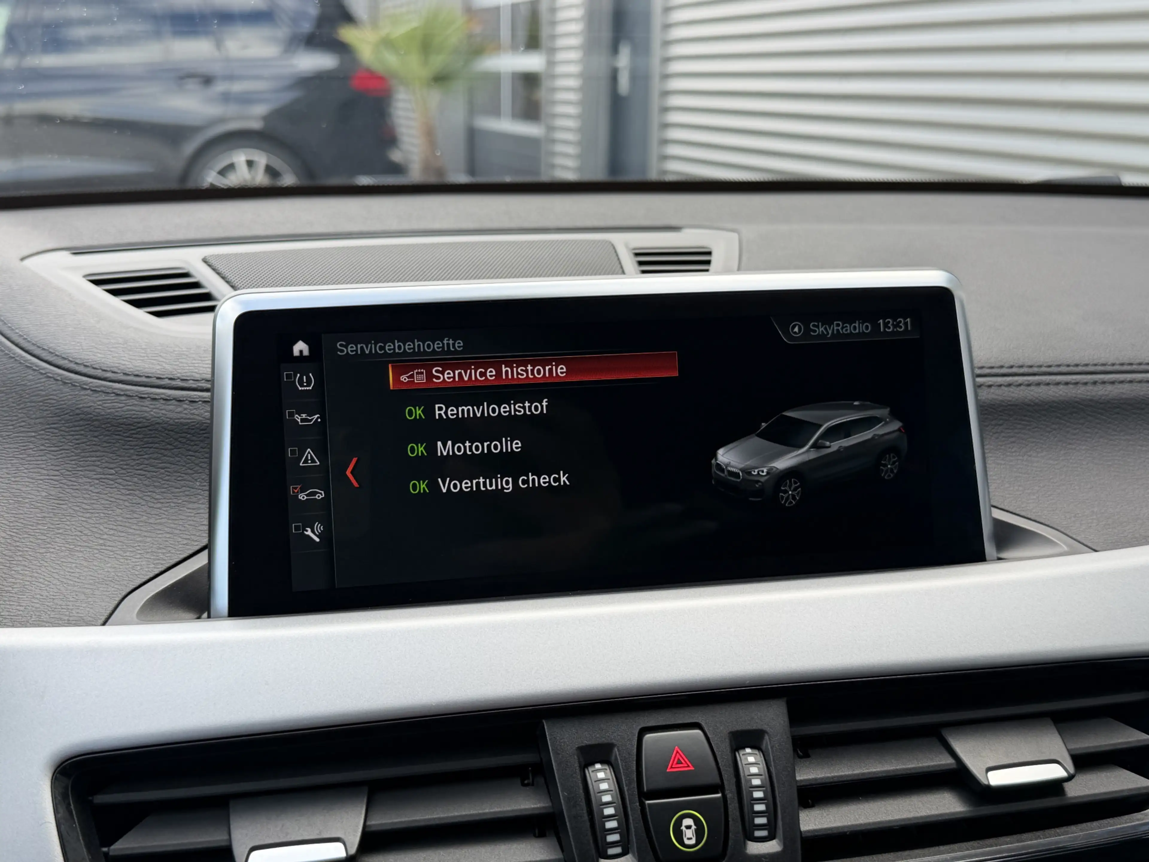 BMW X2 sDrive18i High Executive Edition LED Panoramadak — photo 22