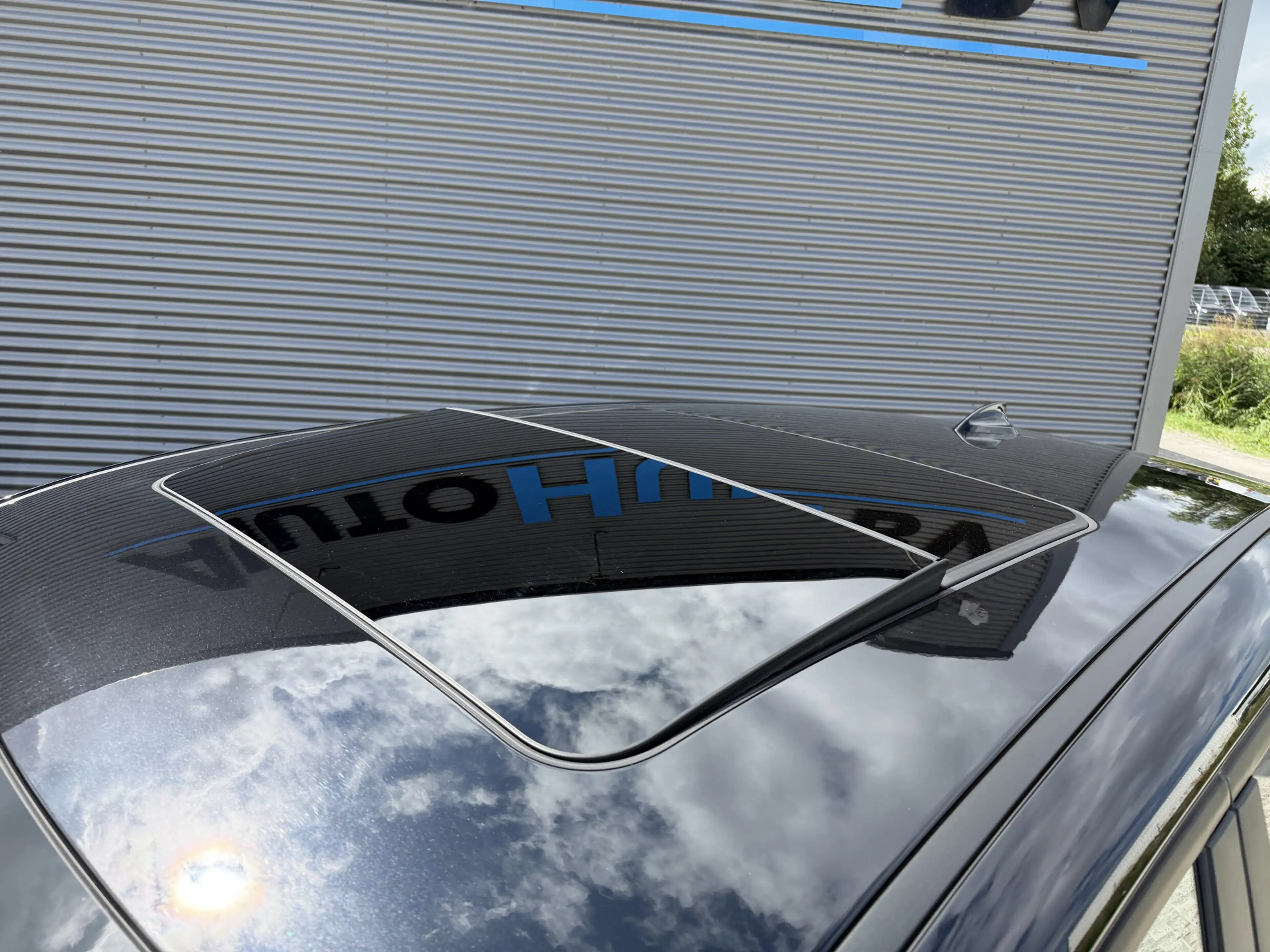 BMW X2 sDrive18i High Executive Edition LED Panoramadak — photo 34