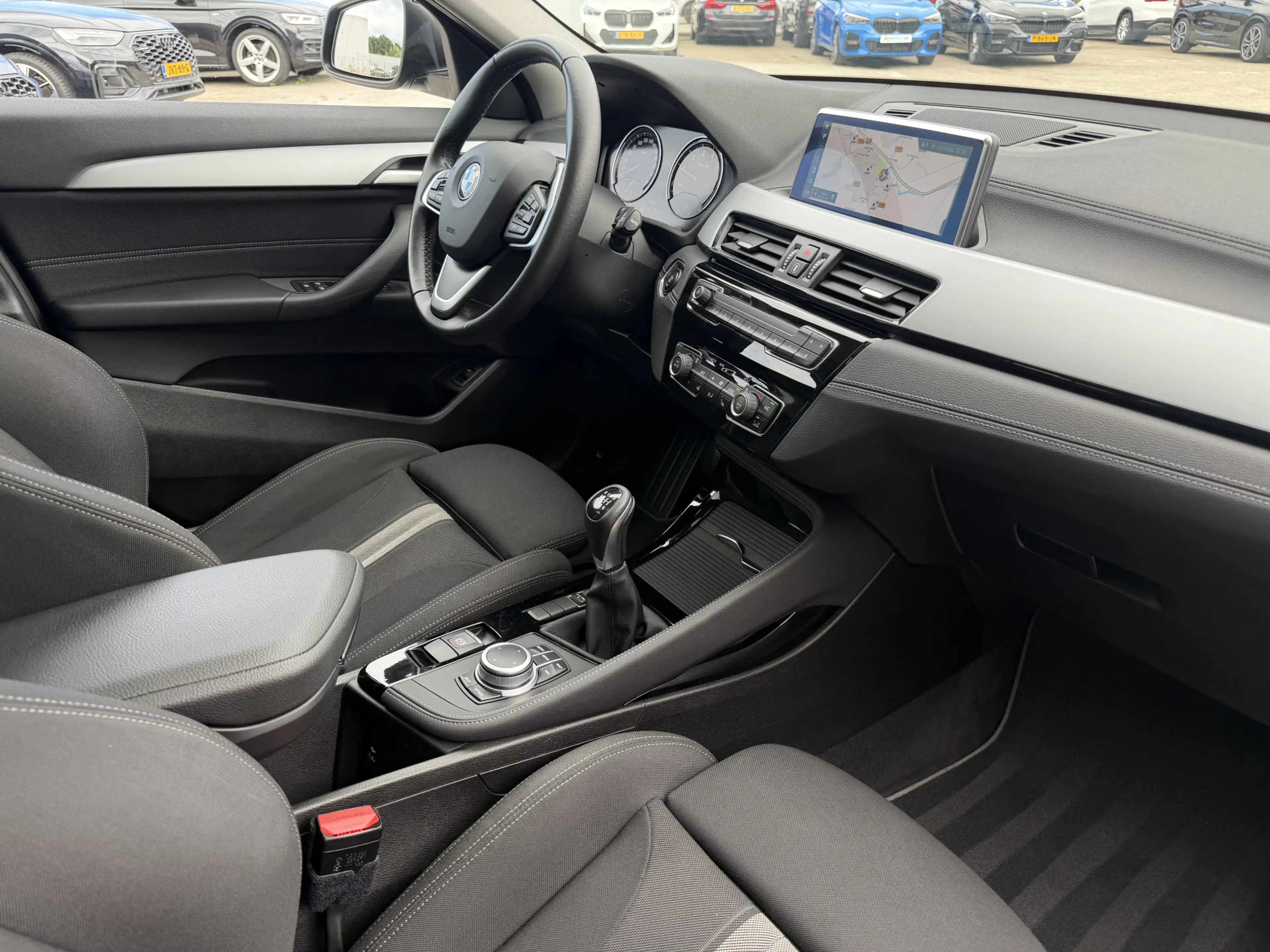 BMW X2 sDrive18i High Executive Edition LED Panoramadak — photo 12