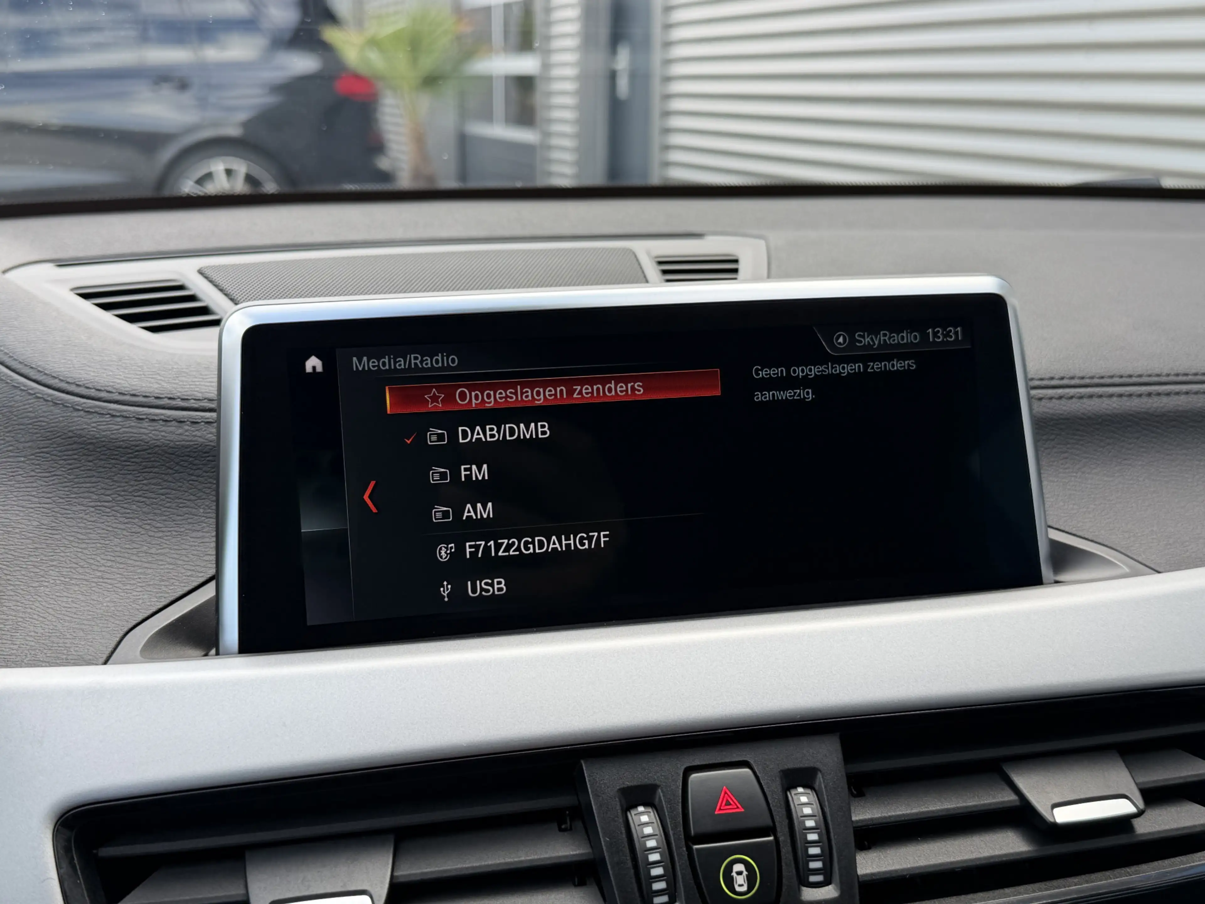 BMW X2 sDrive18i High Executive Edition LED Panoramadak — photo 18
