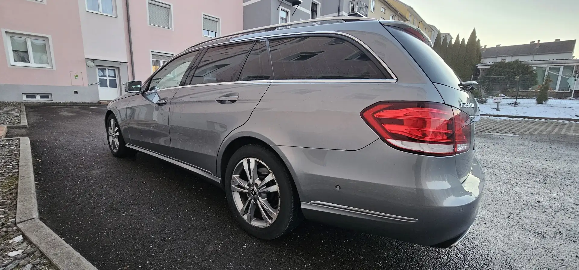 Mercedes-Benz E 250 T Elegance CDI Aut. - 1