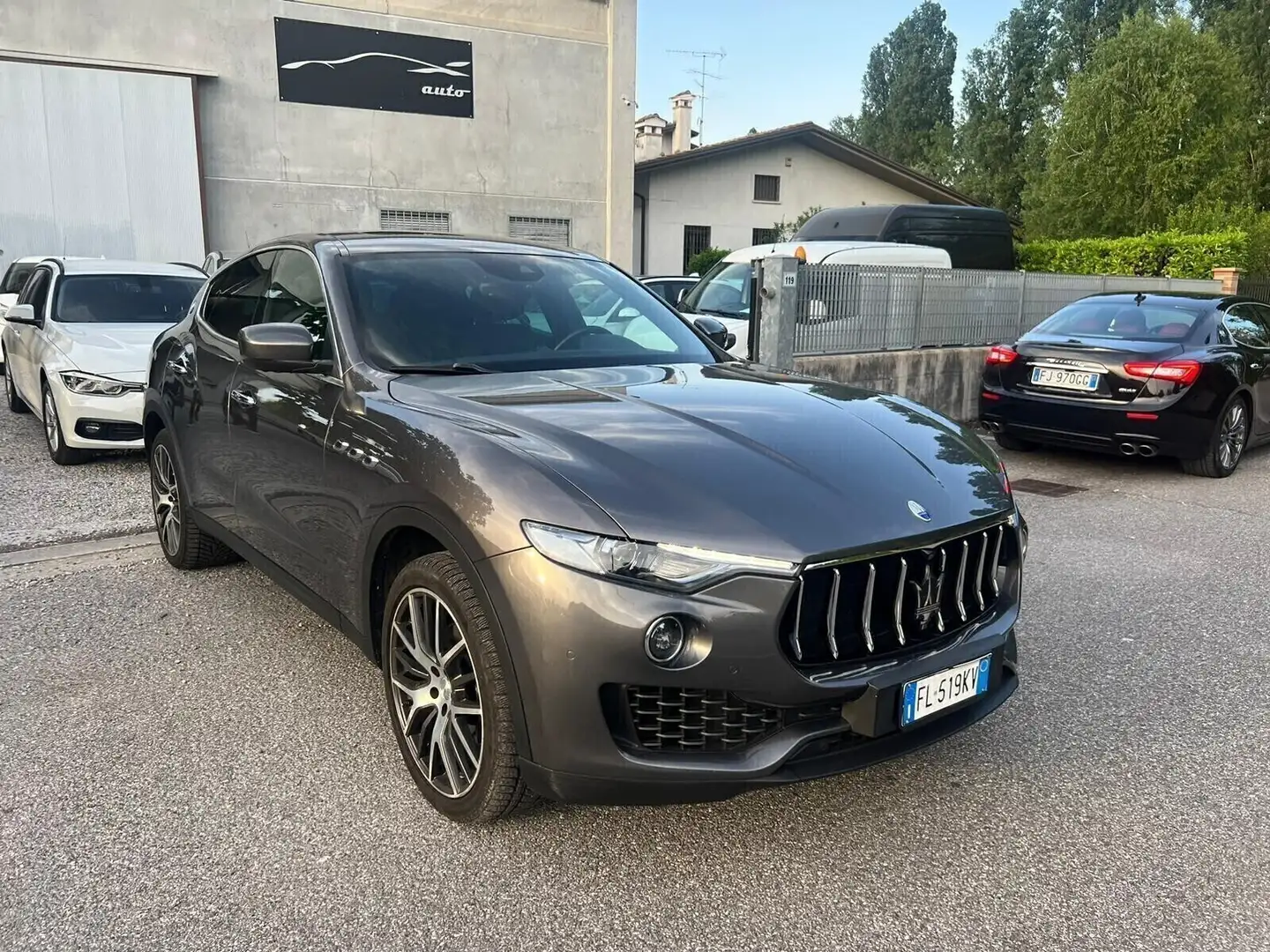Maserati Levante V6 Diesel AWD Granlusso Gris - 1
