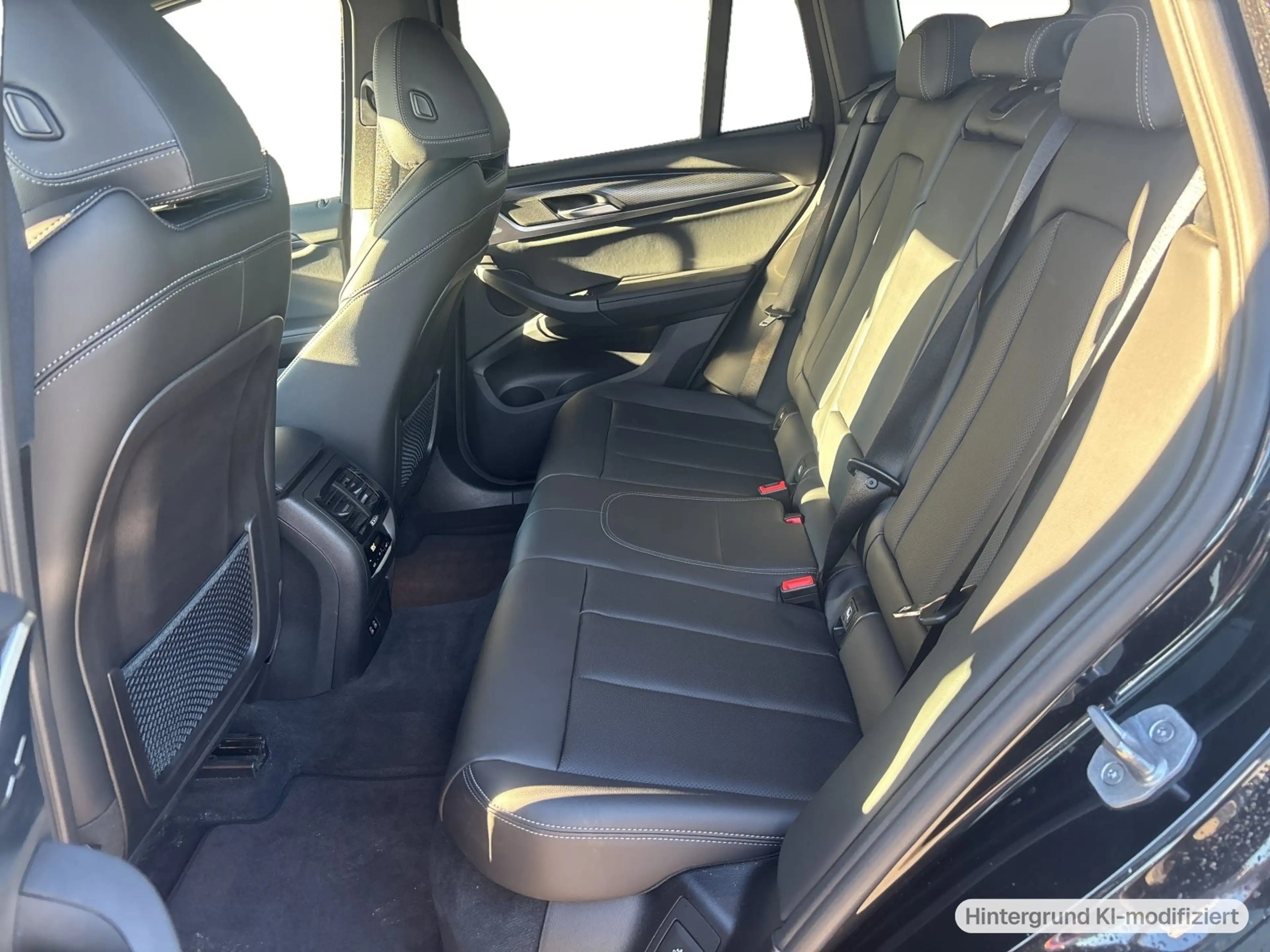BMW X3 xDrive30e SHZ AHK Head-Up — photo 11