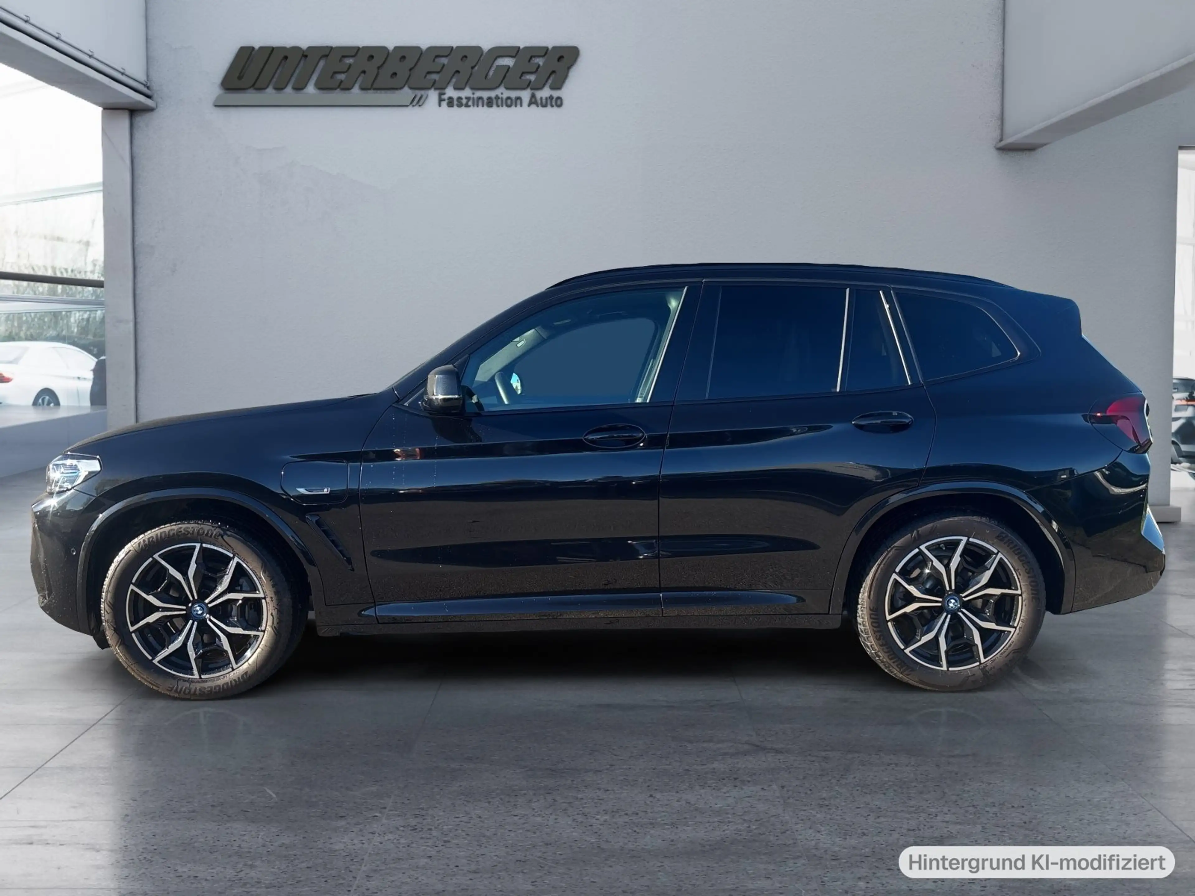 BMW X3 xDrive30e SHZ AHK Head-Up — photo 3