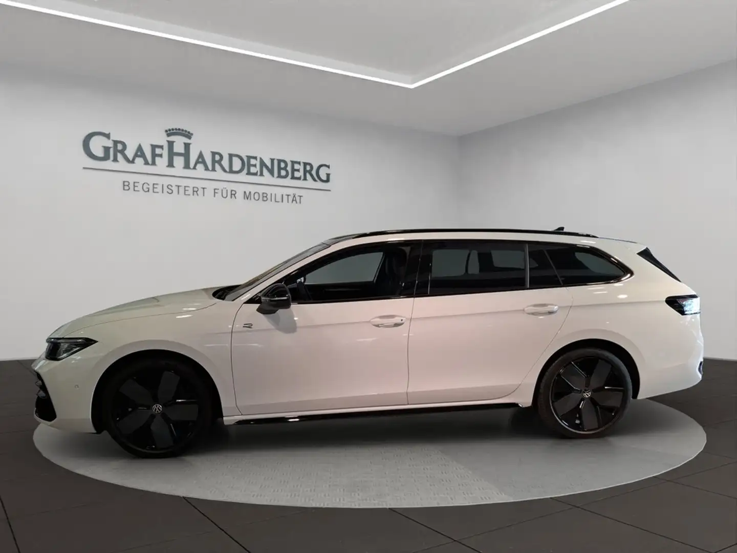 Volkswagen Passat Variant 2.0 TDI SCR 4MOTION DSG R-Line "Signature" Weiß - 2