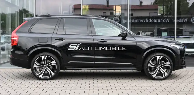 Volvo XC90 view 6