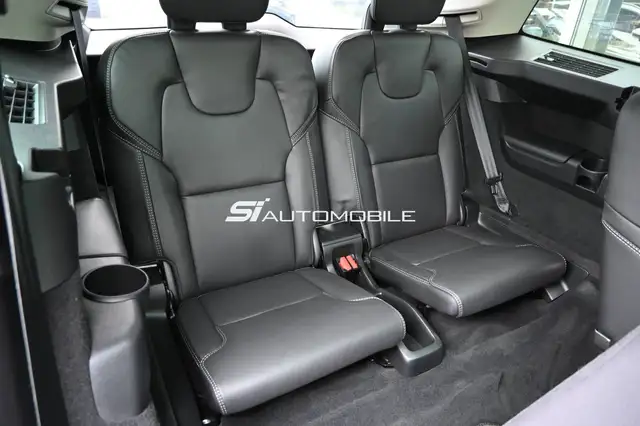 Volvo XC90 view 14