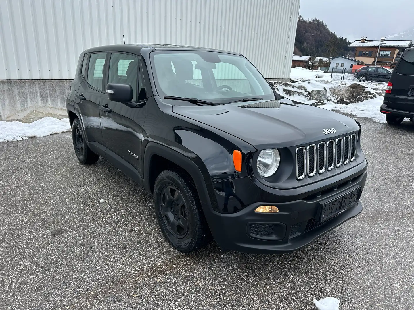 Jeep Renegade Renegade 1,6 Benzin Pickerl 8/2026 Schwarz - 1