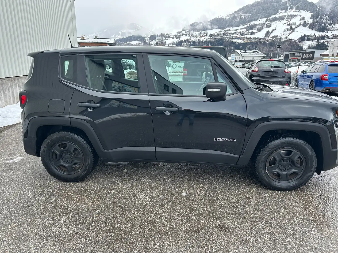 Jeep Renegade Renegade 1,6 Benzin Pickerl 8/2026 Schwarz - 2