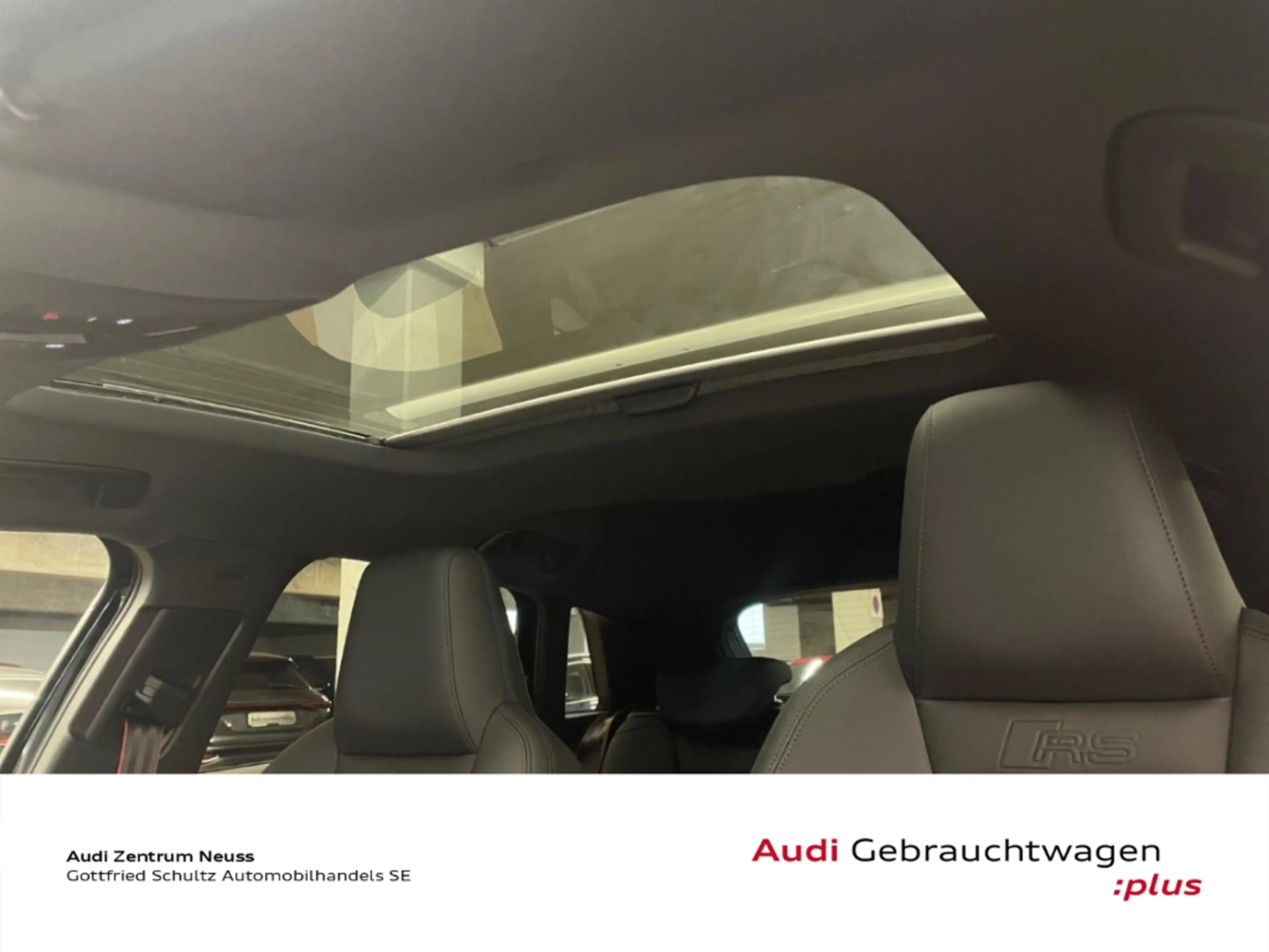 Audi RS3 Sportback QUATTRO 400 PS S tronic PANO CARPLAY KAM — photo 12