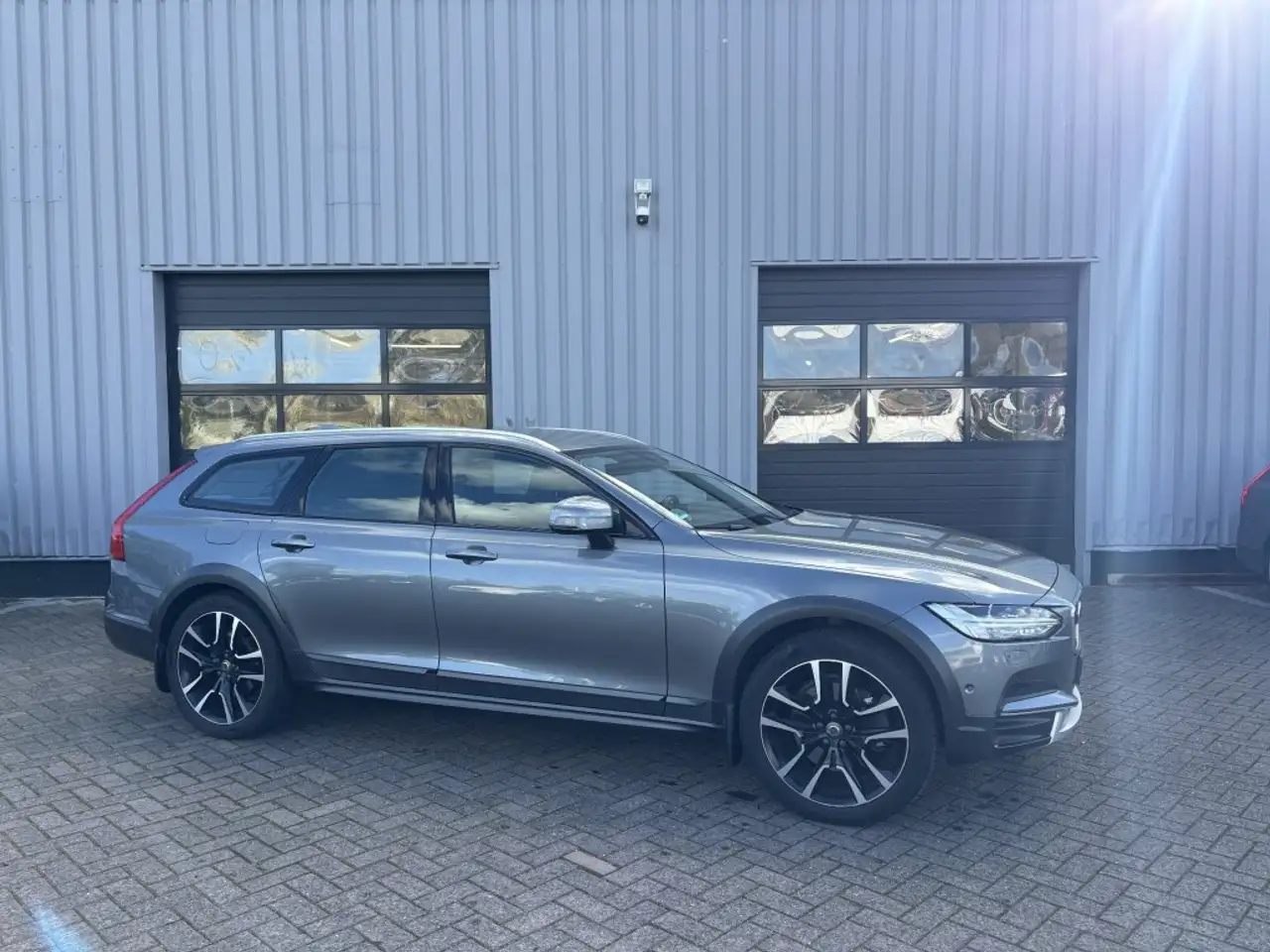 Volvo V90