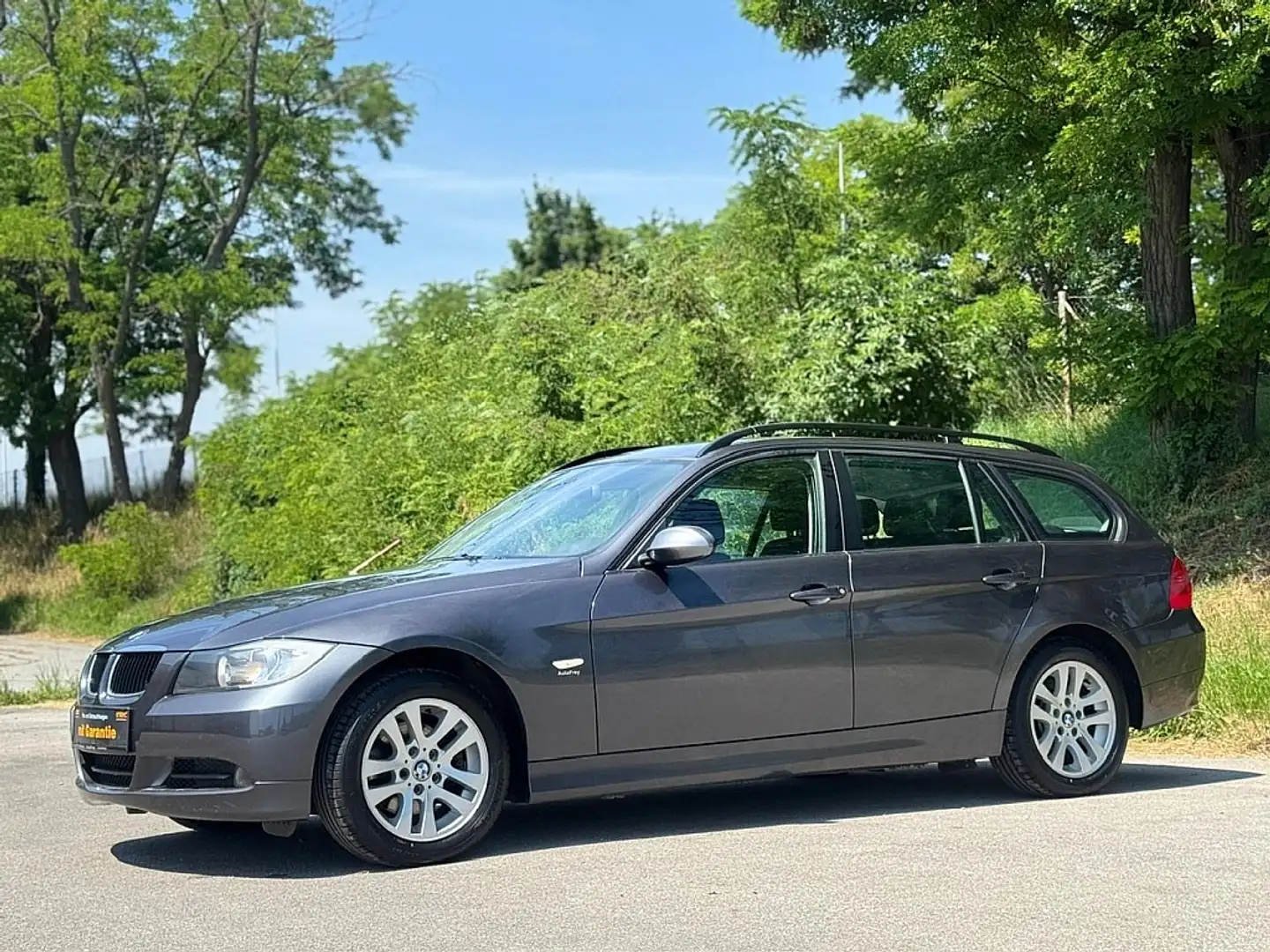 BMW 318 d Österreich-Paket| Grau - 2