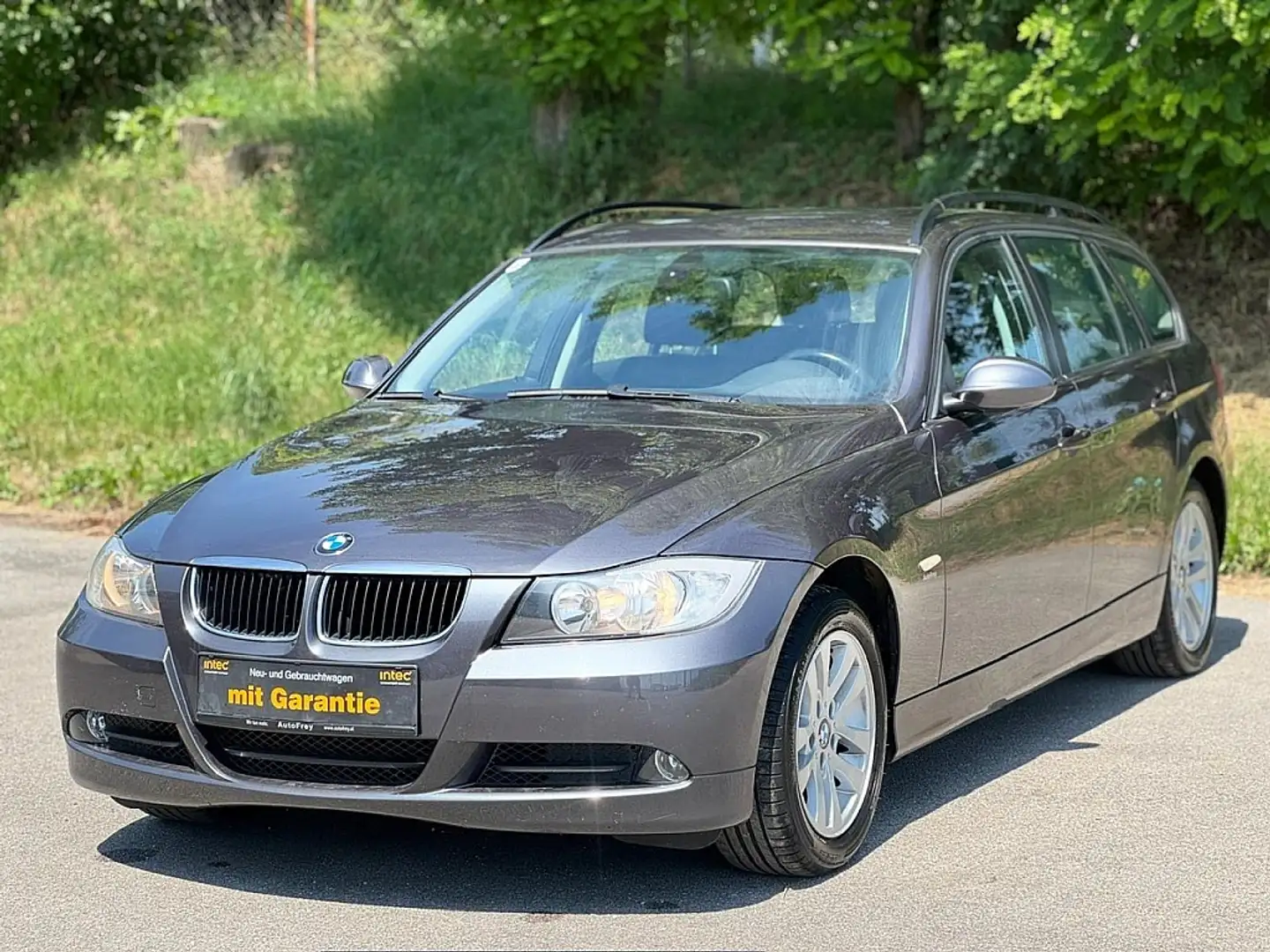 BMW 318 d Österreich-Paket| Grau - 1
