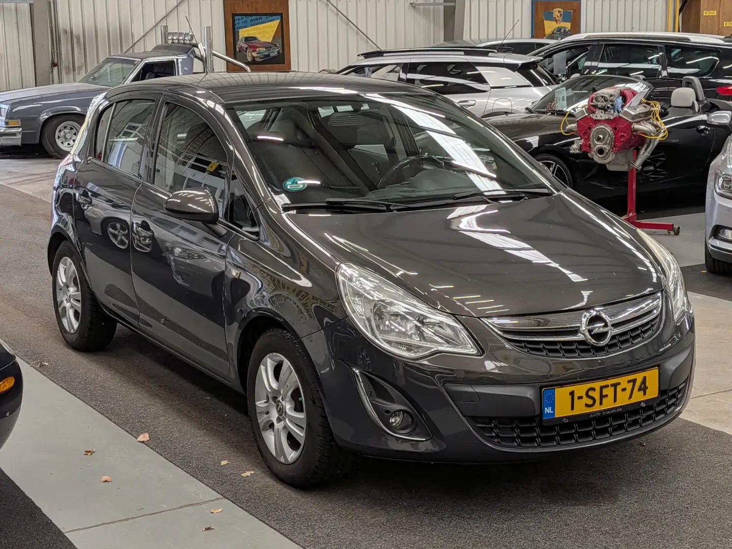 Opel Corsa 1.4-16V Design Edition Airco, Cruise Control, Stuu Gris - 2