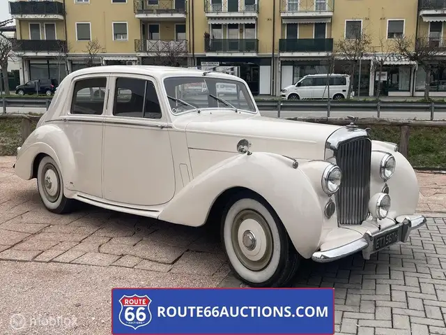 Bentley R-Type | 1953 | Route 66 Auctions