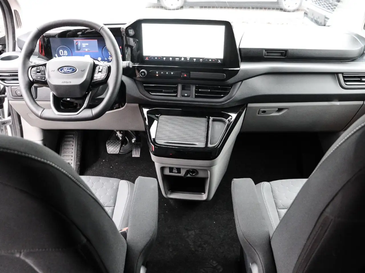 Ford Tourneo Custom Titanium L1 170PS Auto. B&O Techno 5 2x Schiebetür 4
