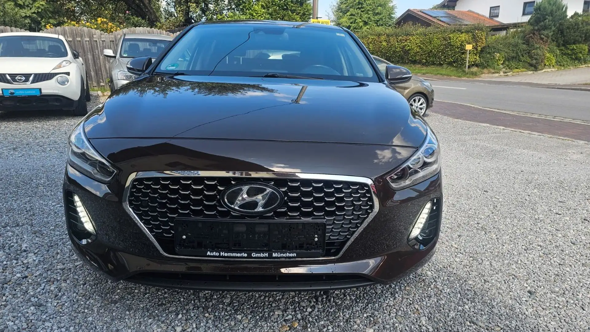 Hyundai i30 Premium*1,4 TSI*TUV*AUTO*NAVI*SHZ*SPORT* Marrone - 2