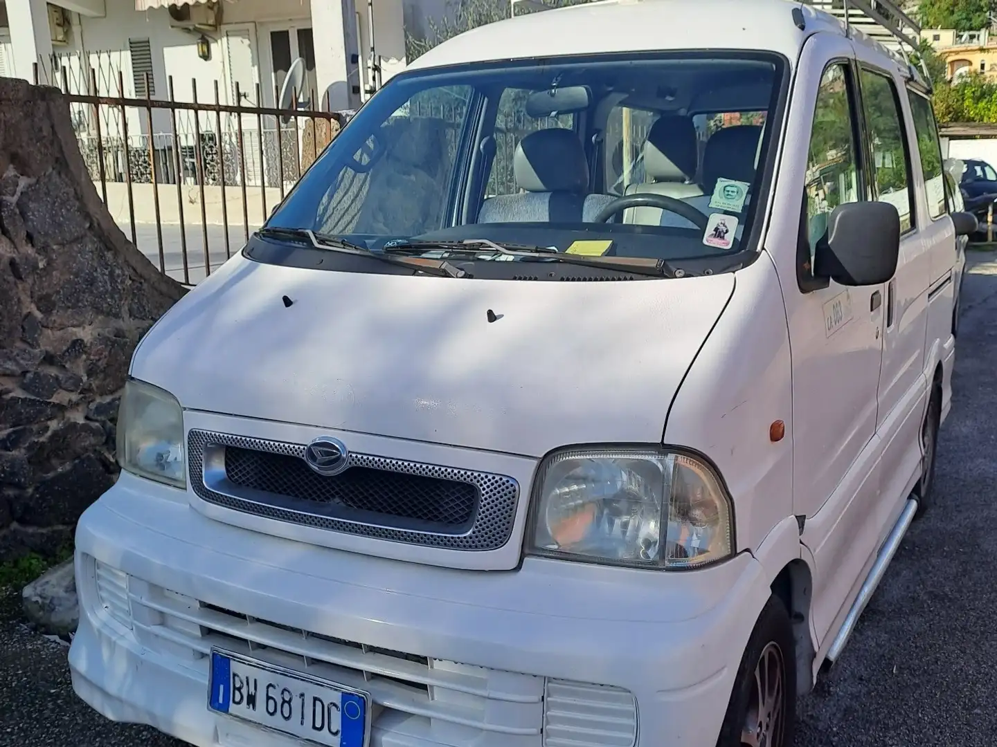 Daihatsu Extol bus Fehér - 2