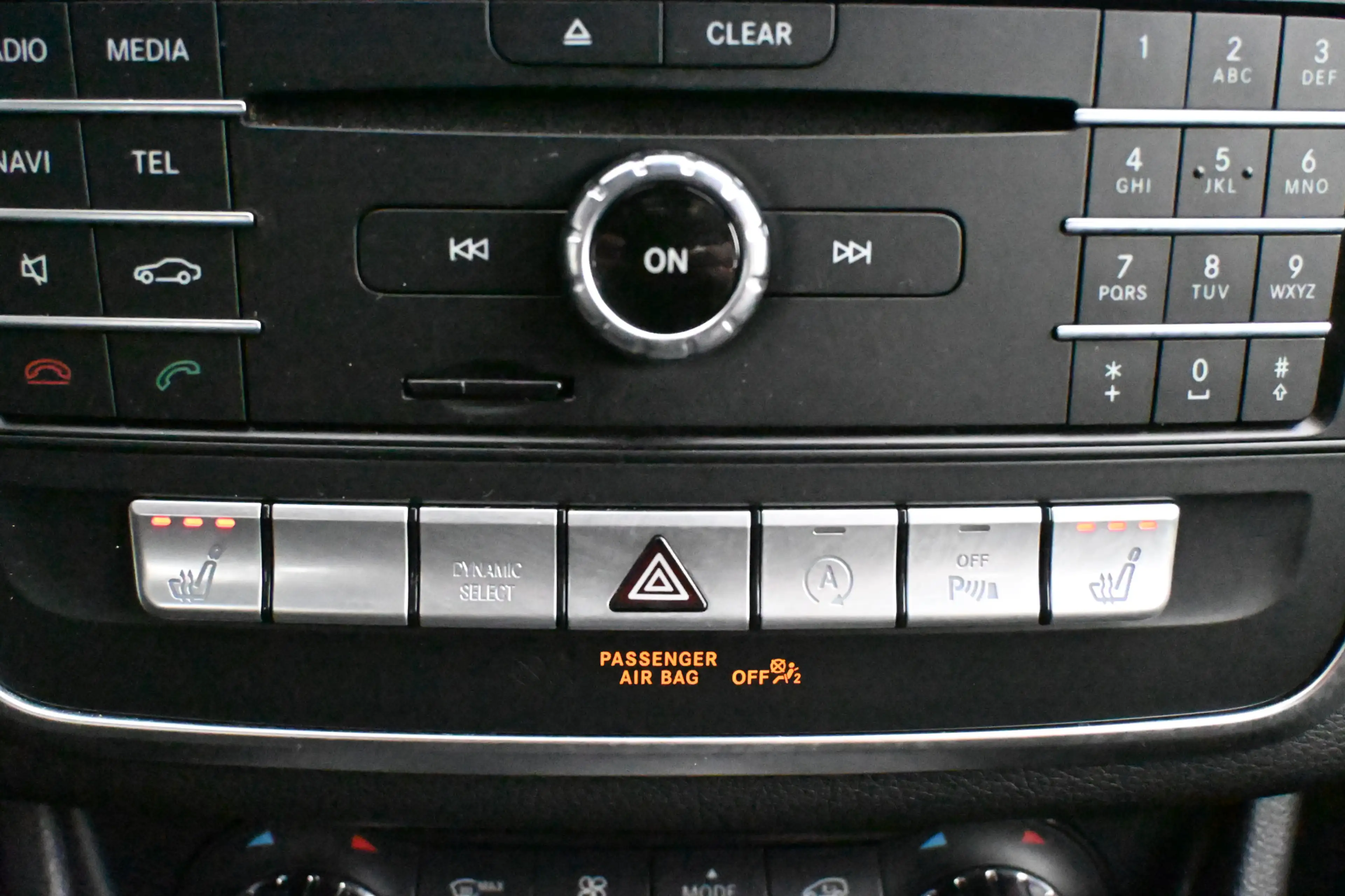 Mercedes-Benz GLA 180 Business Solution amg carplay trekhaak — photo 19