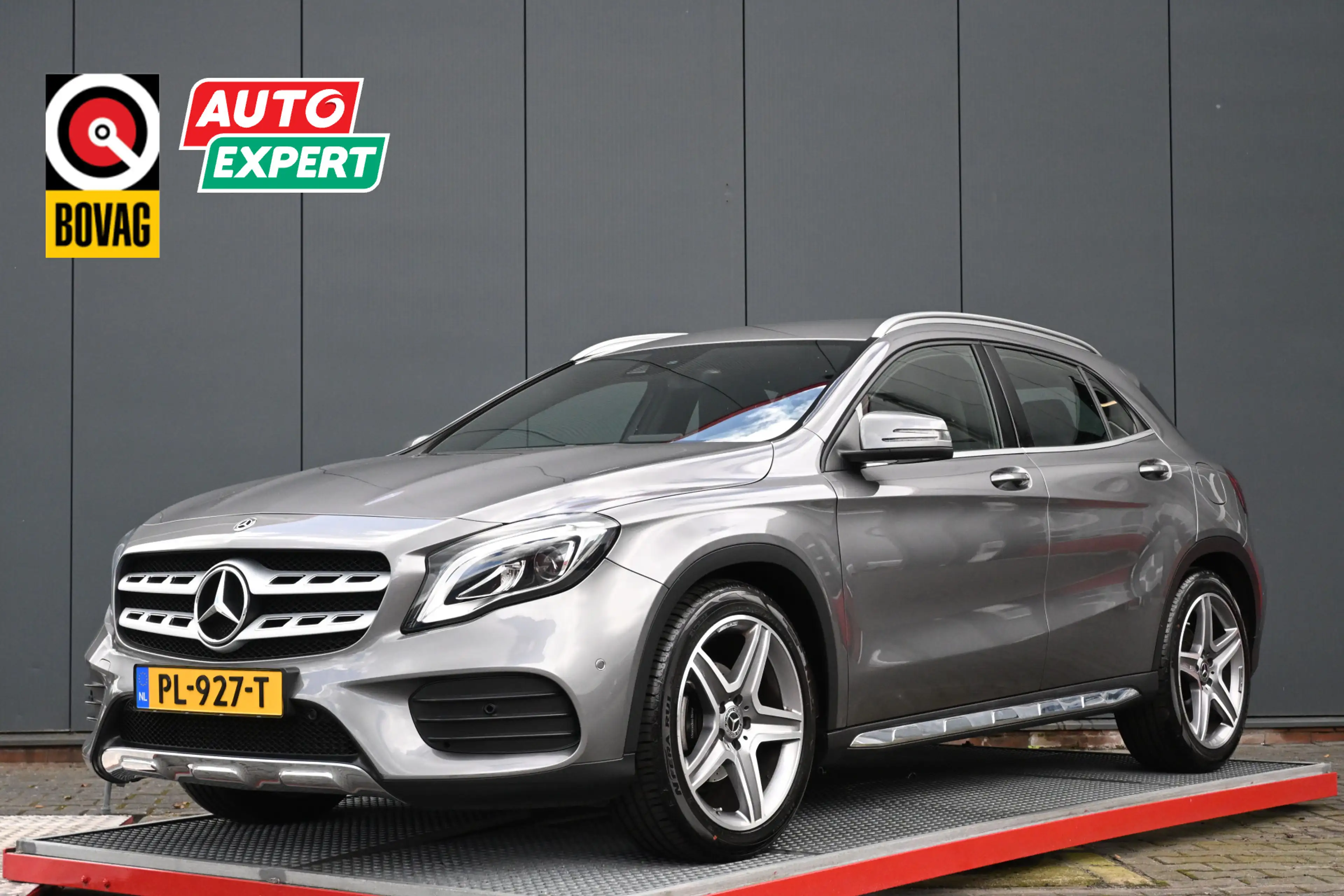 Mercedes-Benz GLA 180 Business Solution amg carplay trekhaak