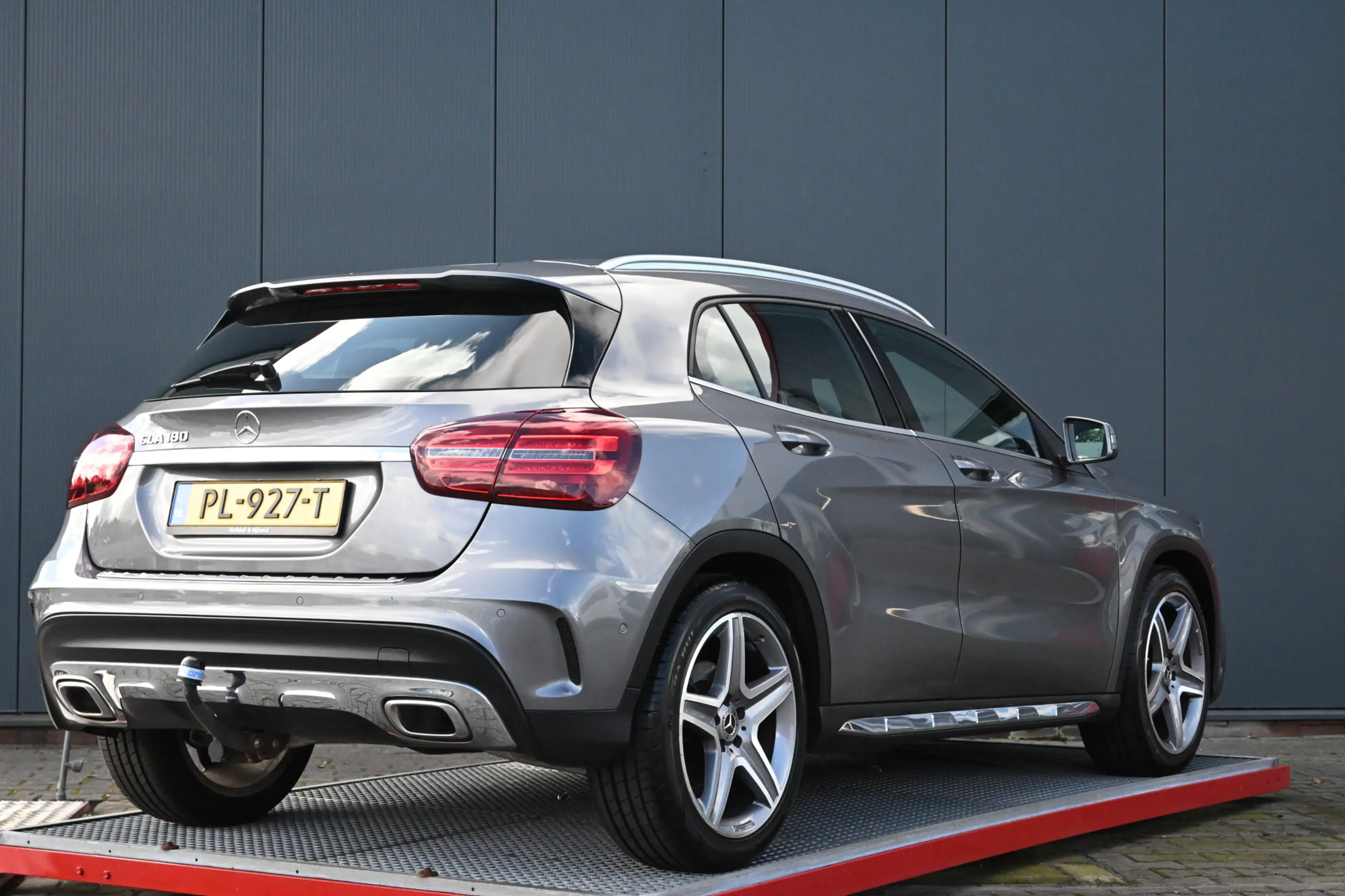 Mercedes-Benz GLA 180 Business Solution amg carplay trekhaak — photo 3