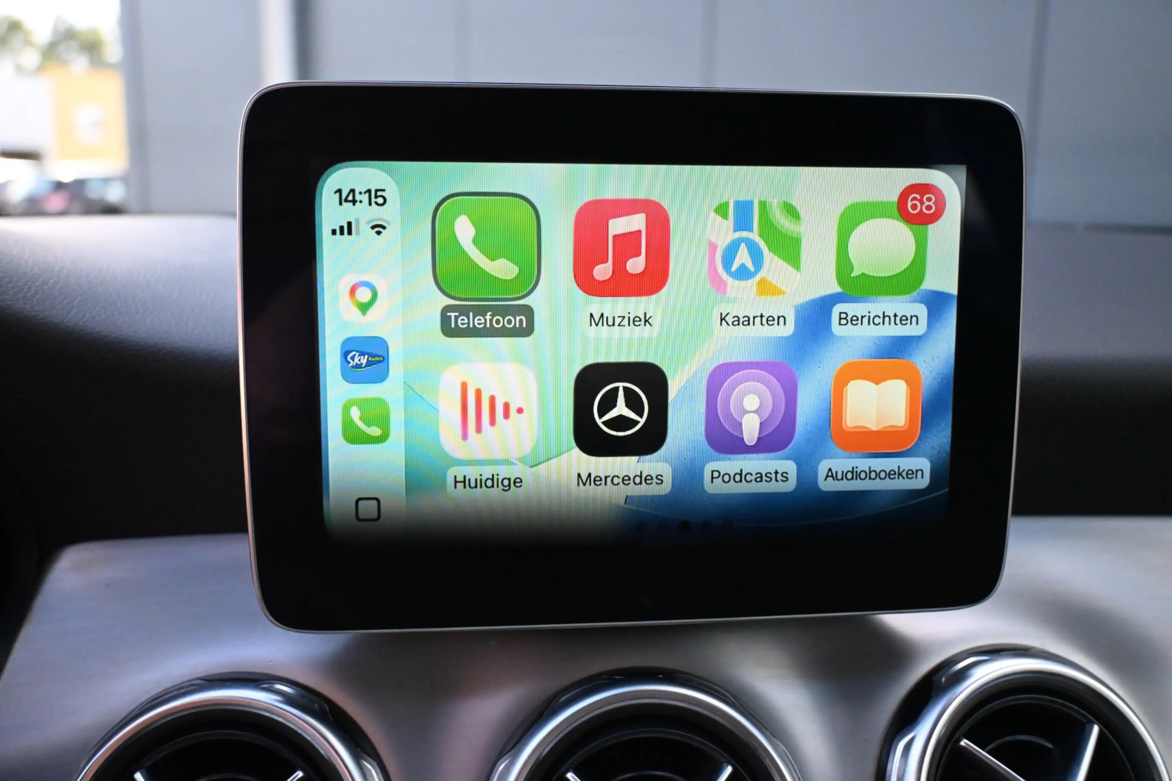 Mercedes-Benz GLA 180 Business Solution amg carplay trekhaak — photo 32