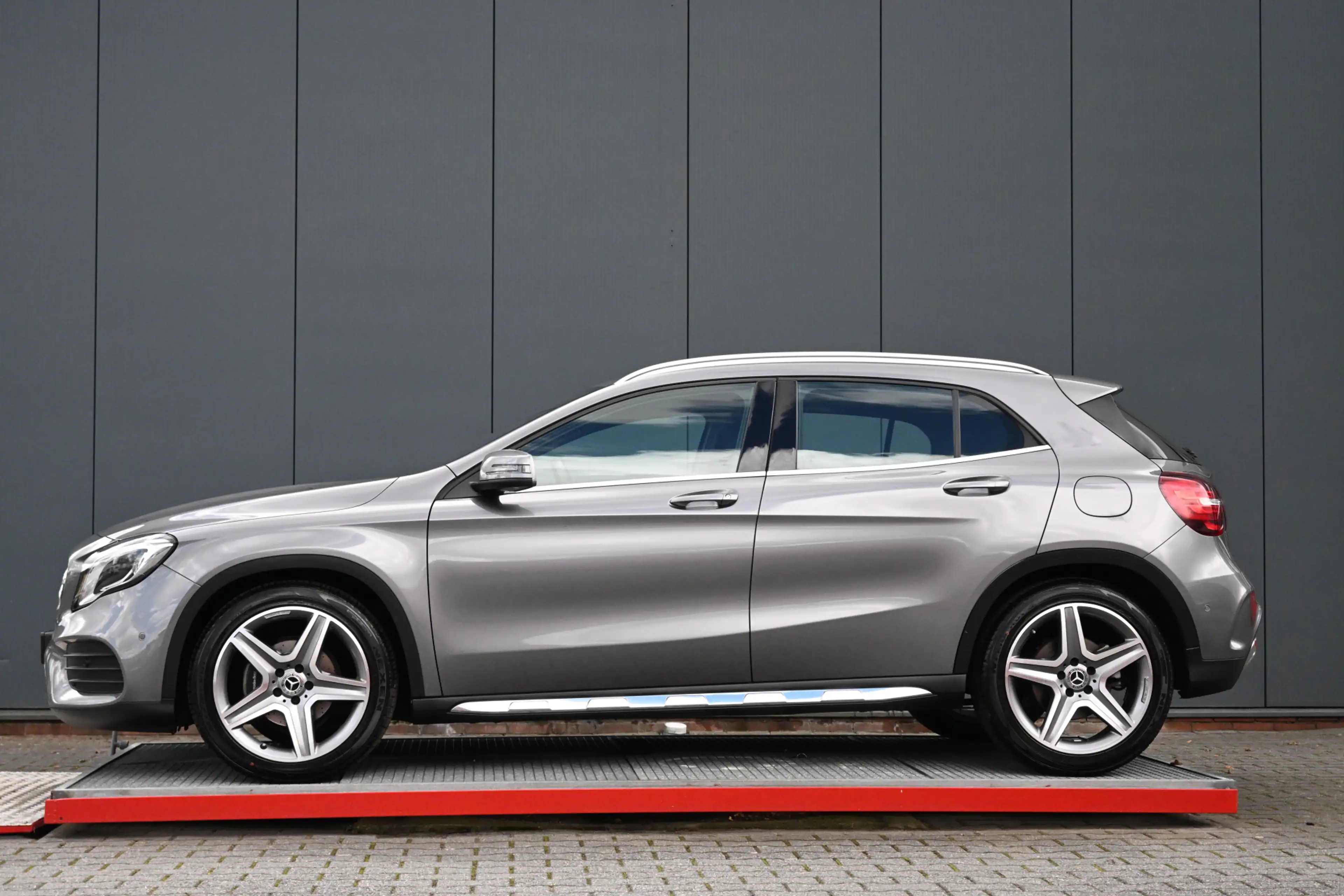 Mercedes-Benz GLA 180 Business Solution amg carplay trekhaak — photo 7